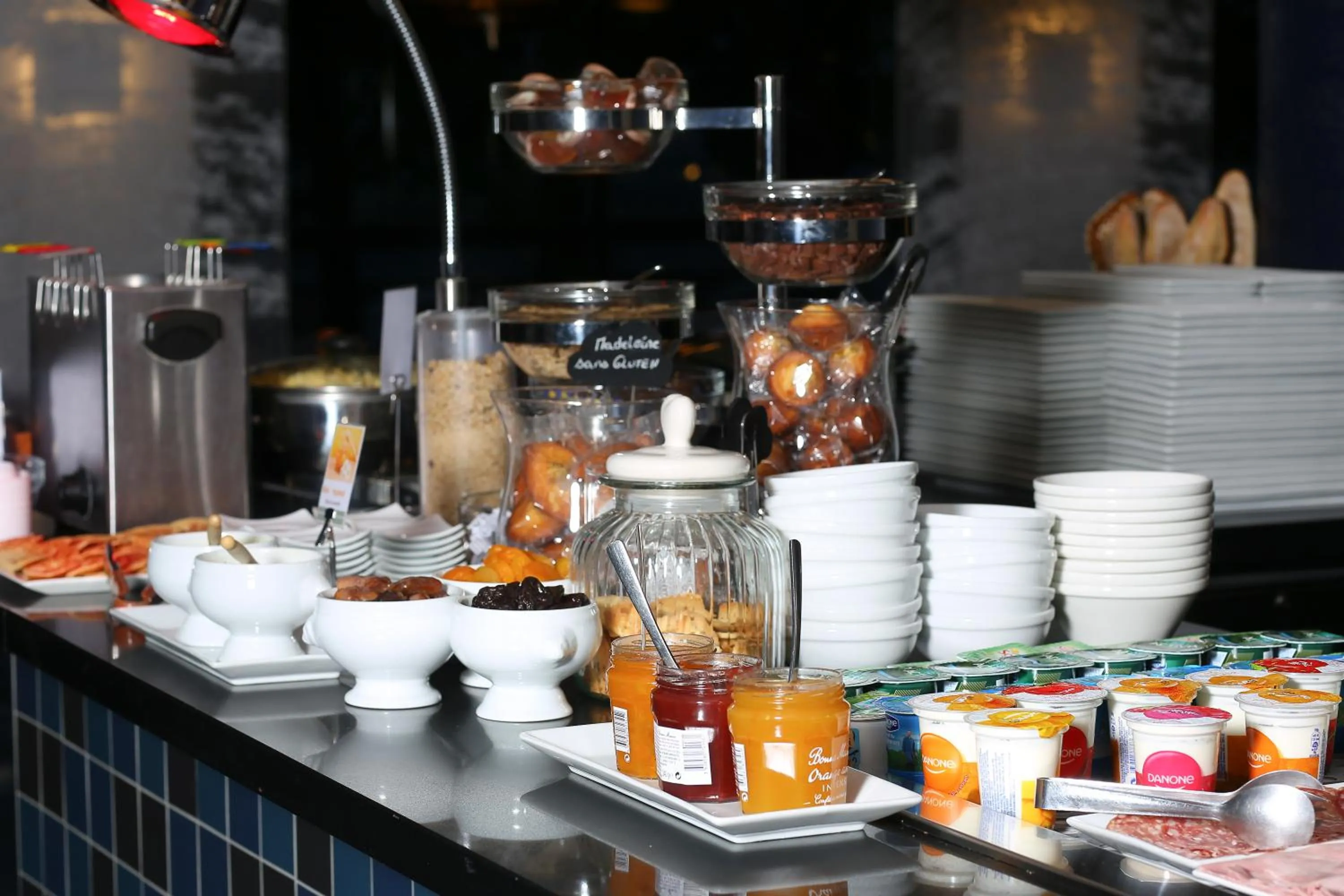 Buffet breakfast in Hotel Mercure Blois Centre