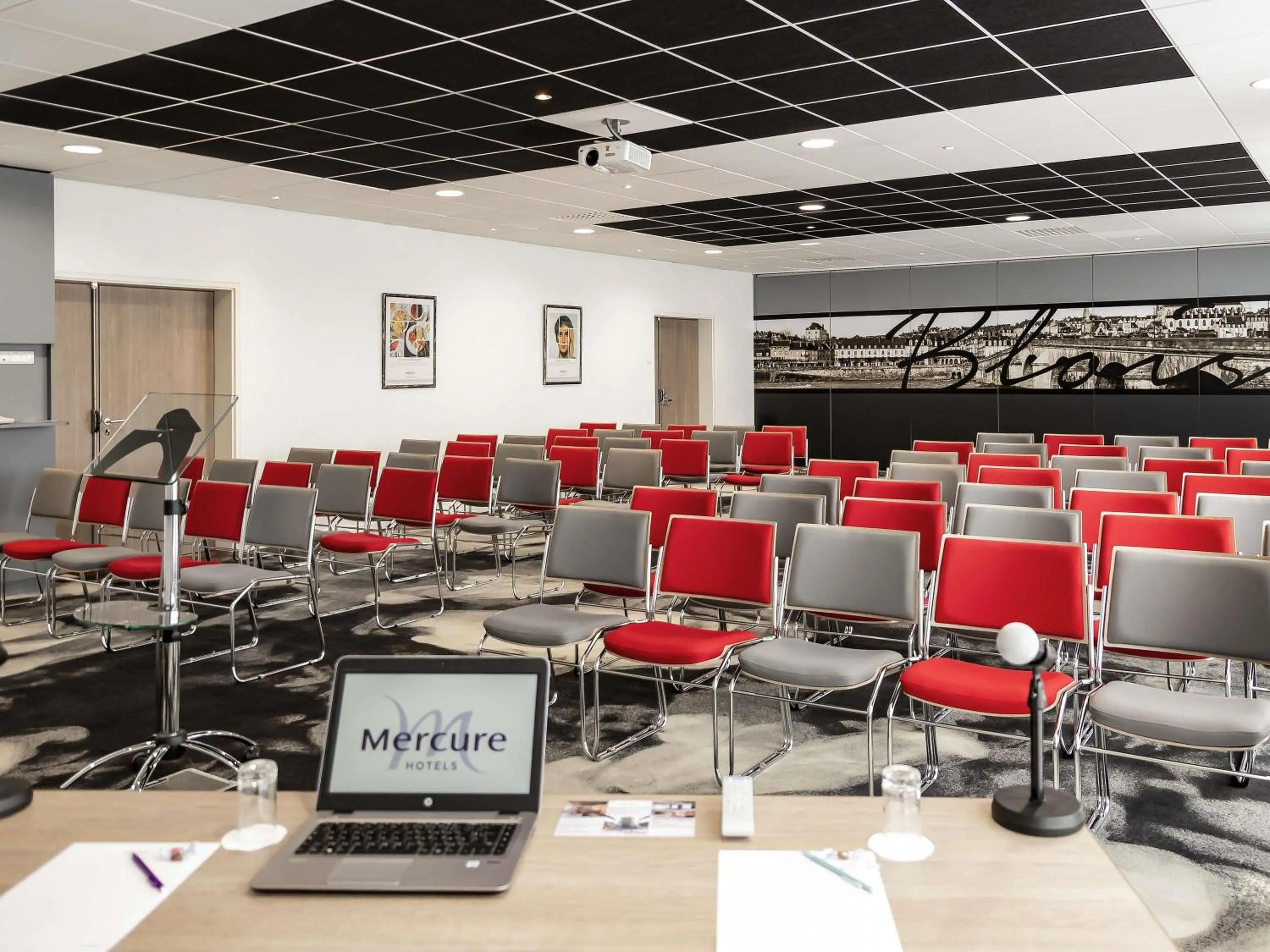 Meeting/conference room in Hotel Mercure Blois Centre
