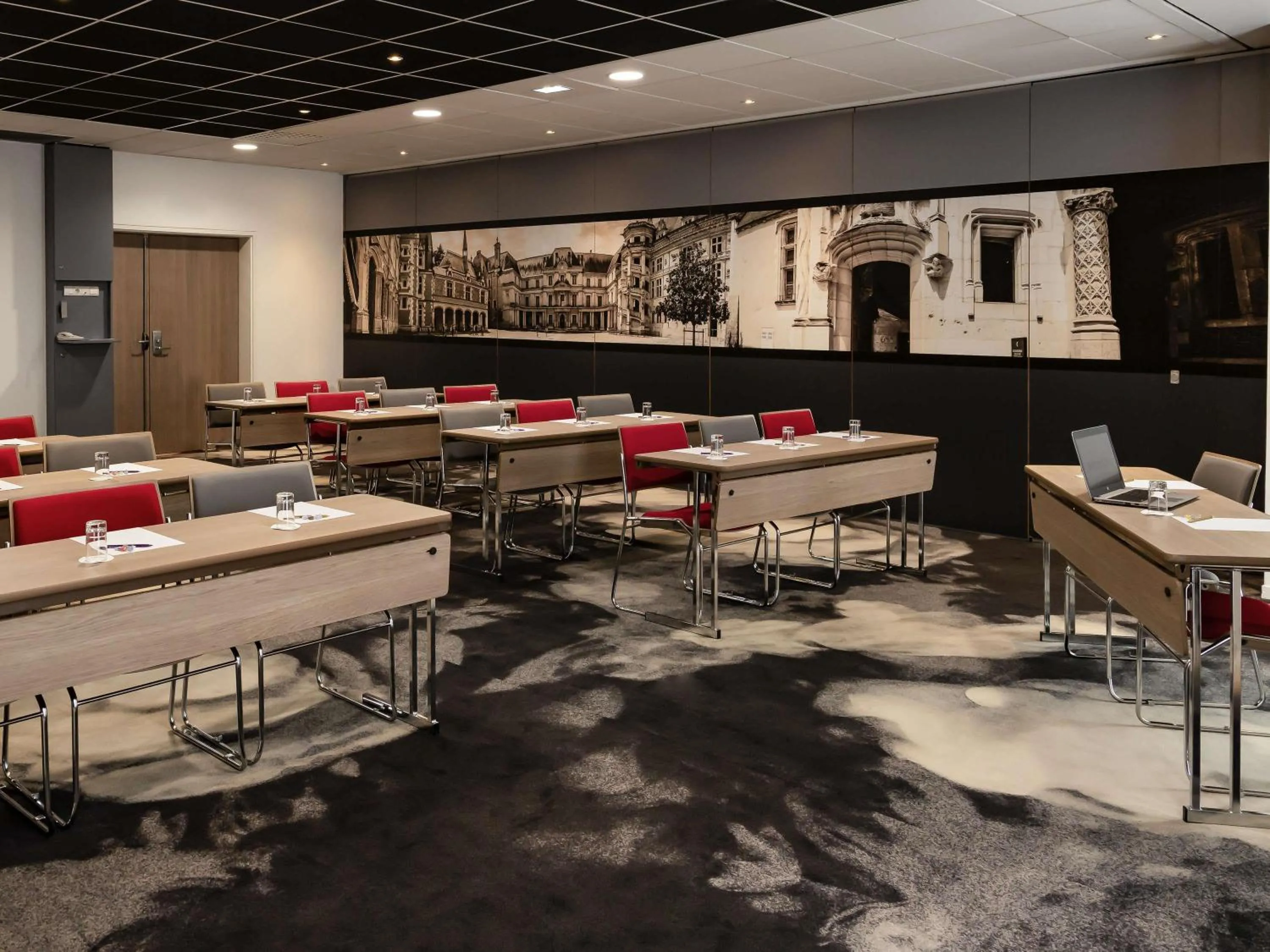 Meeting/conference room in Hotel Mercure Blois Centre