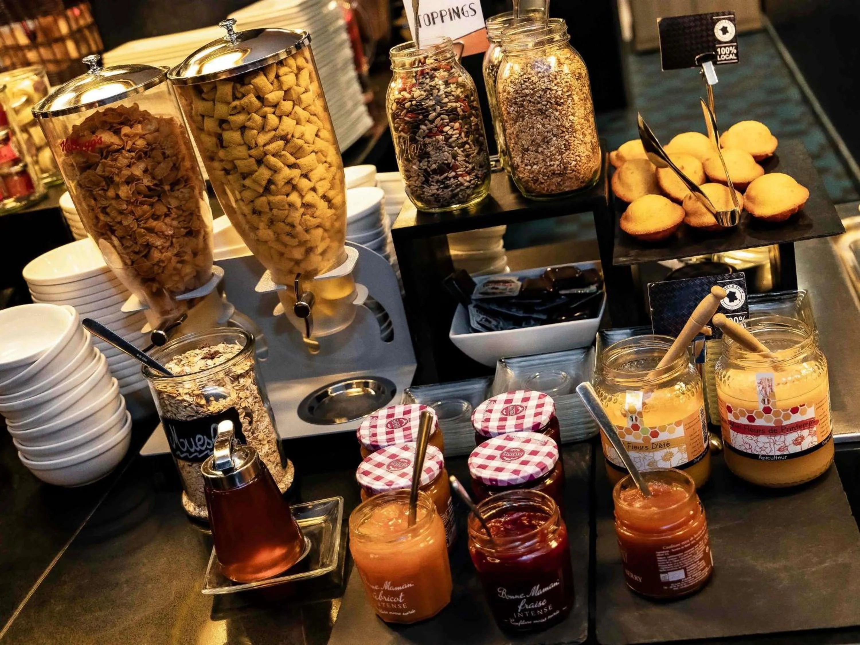 Breakfast in Hotel Mercure Blois Centre