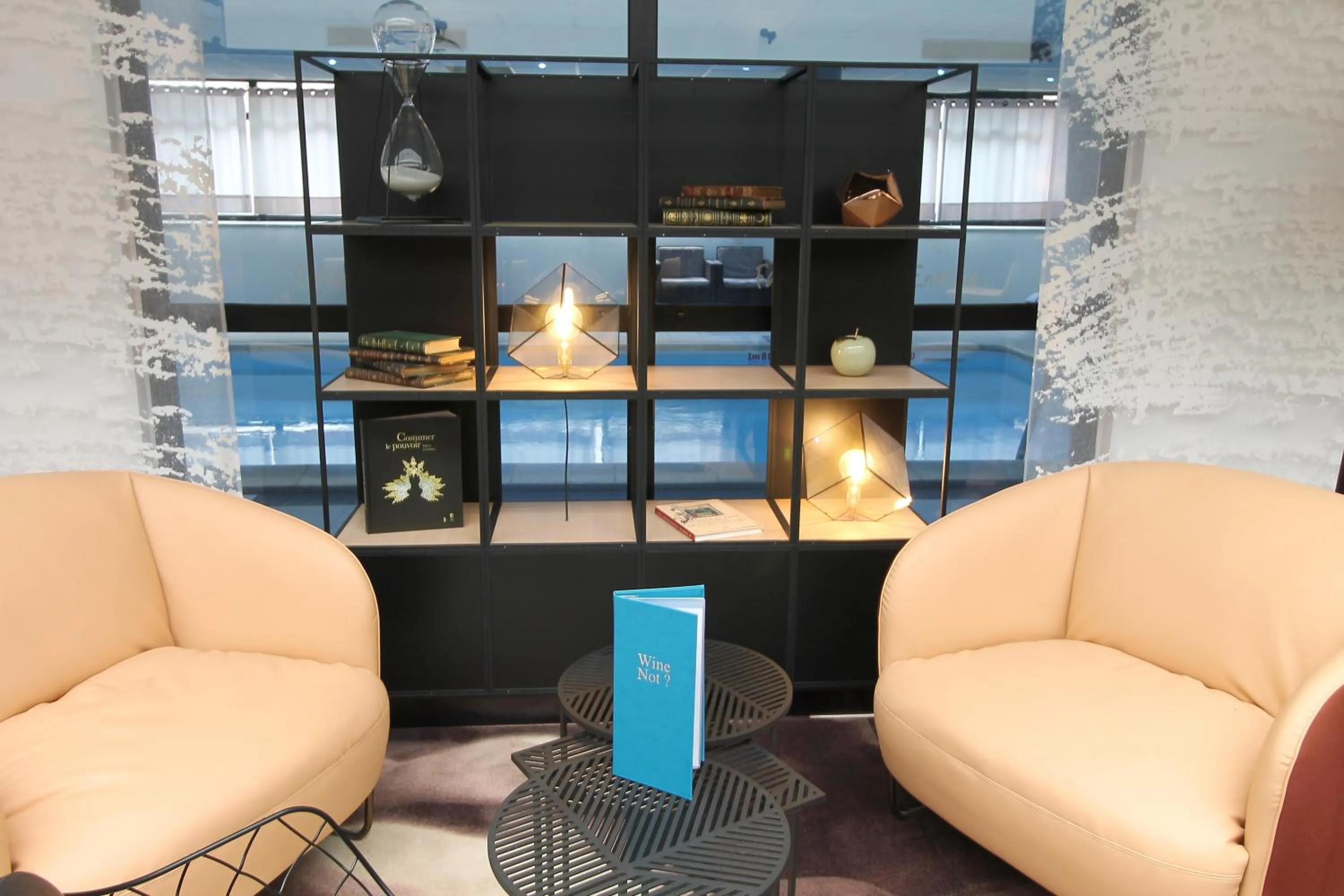 Lounge or bar in Hotel Mercure Blois Centre