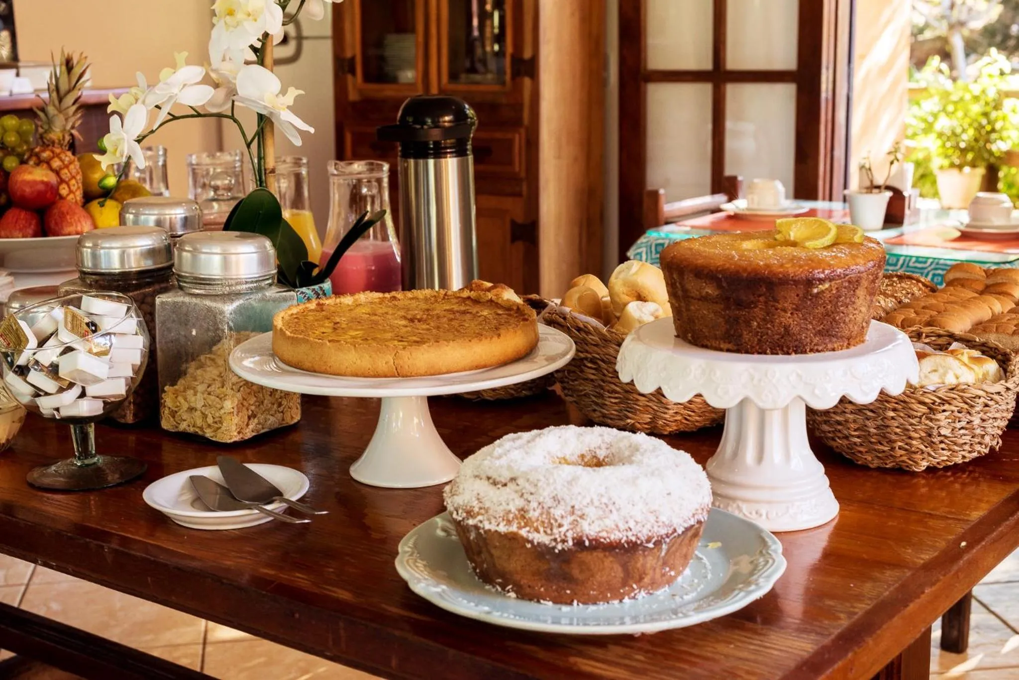 Food and drinks in Pousada Happiness - Ferradura