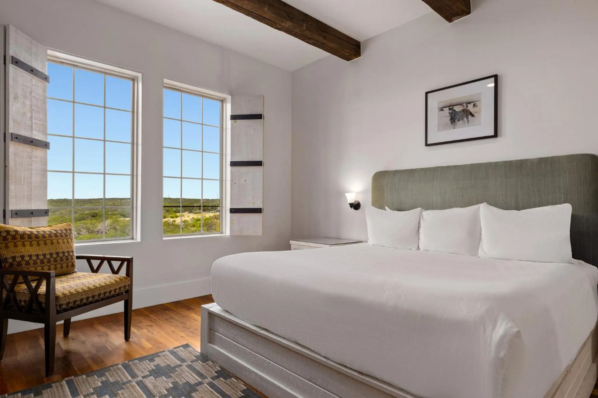 Bedroom, Bed in WorldMark Hunt – Stablewood Springs Resort