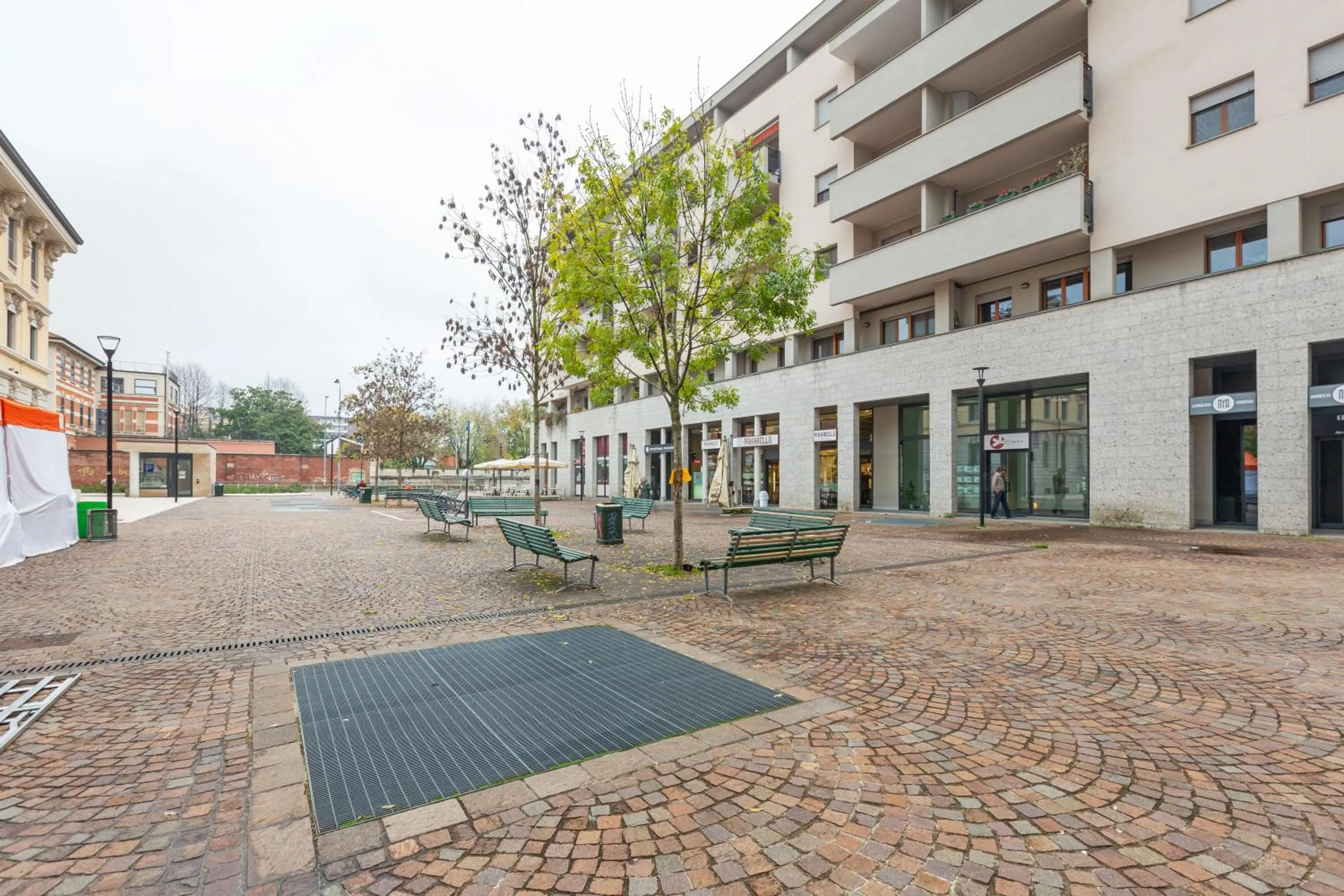 Facade/entrance in Savona District Terrace Flat