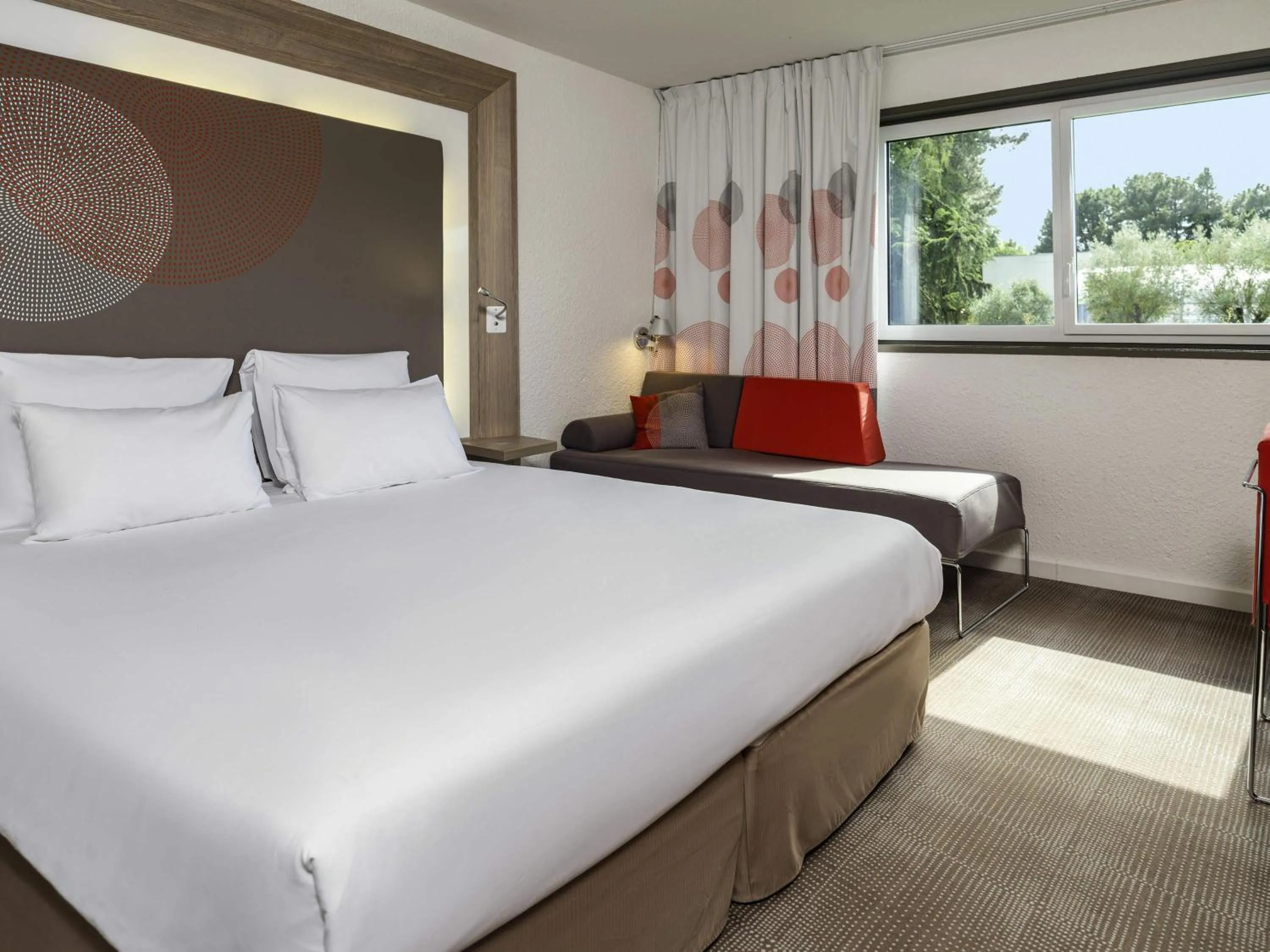 Bedroom, Bed in Novotel Nantes Carquefou