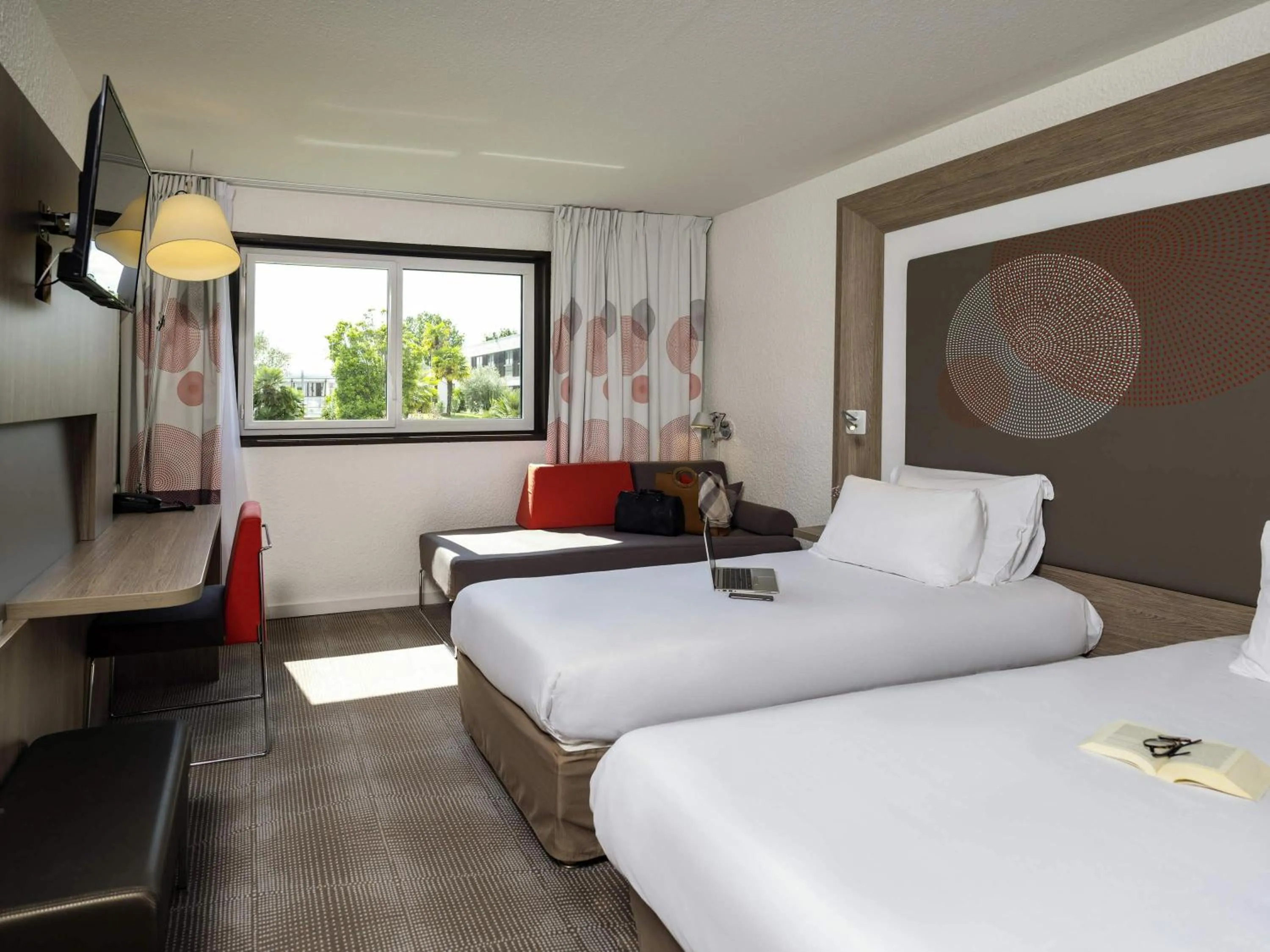 Bedroom, Bed in Novotel Nantes Carquefou