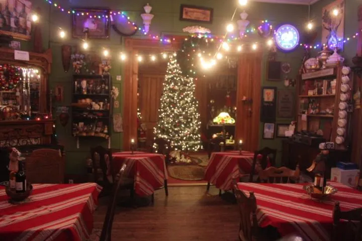 Riverview Mansion Hotel