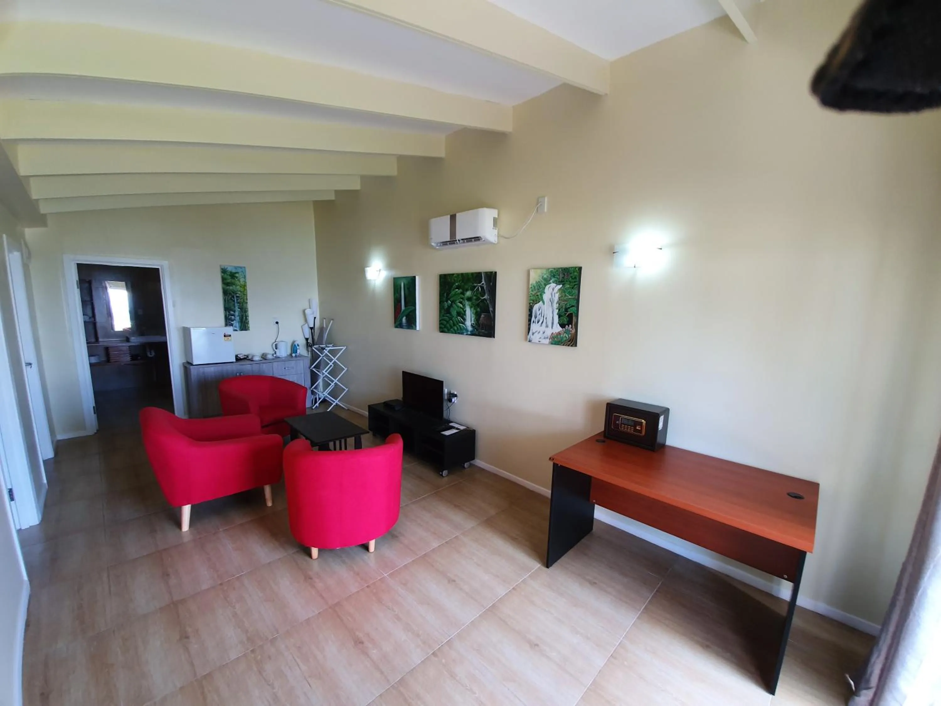 Living room in Le Uaina Beach Resort