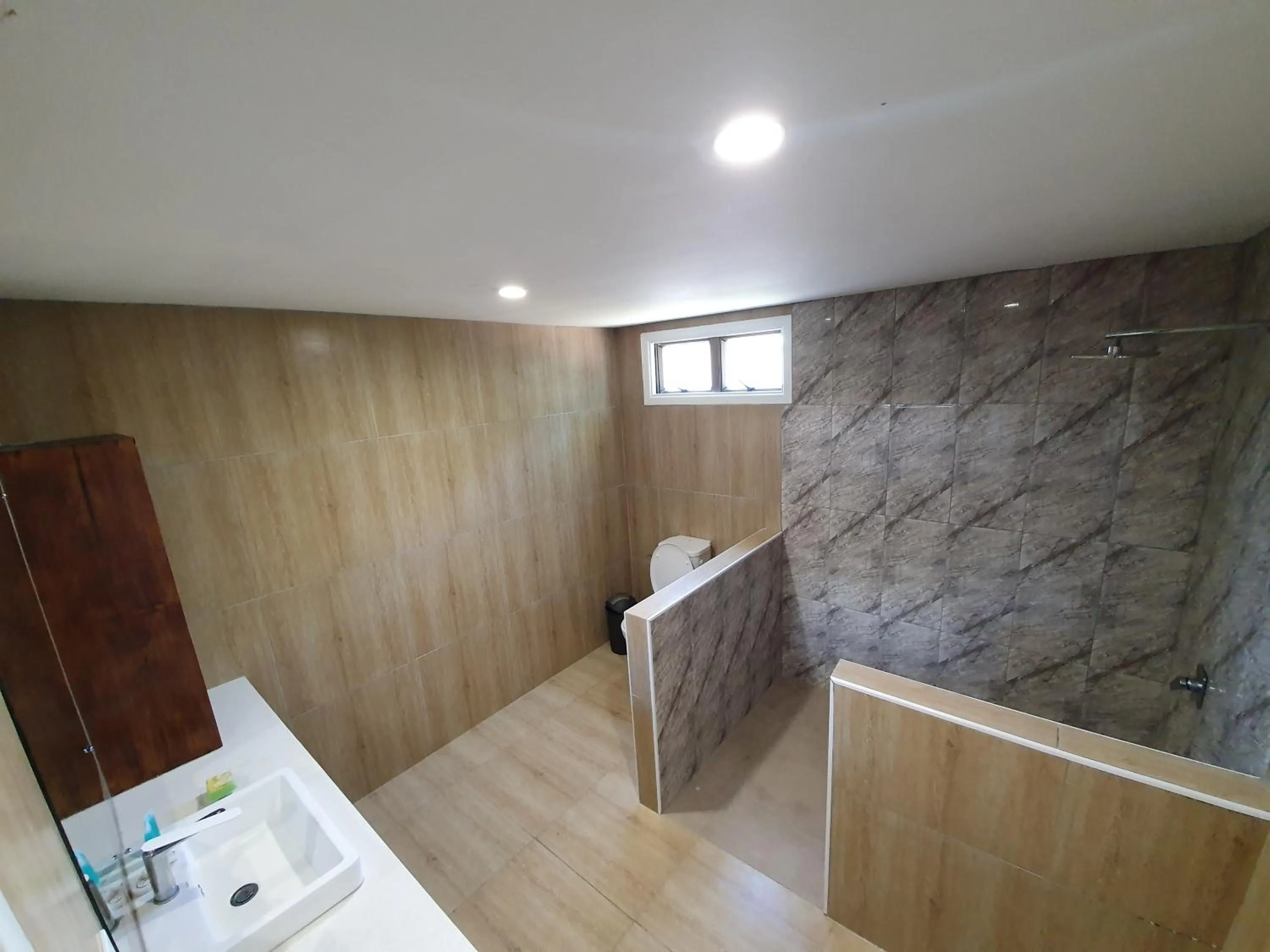 Bathroom in Le Uaina Beach Resort