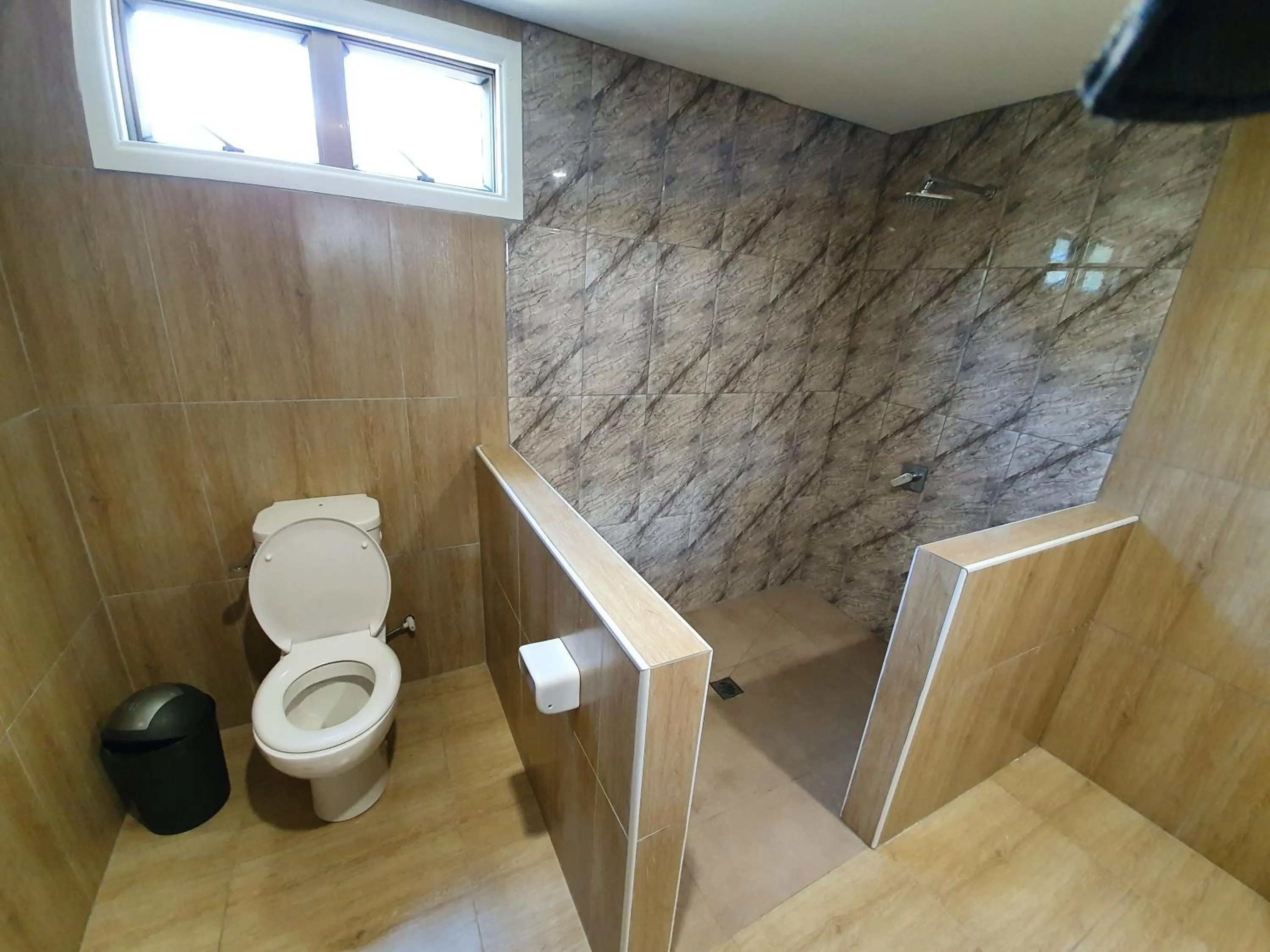 Bathroom in Le Uaina Beach Resort