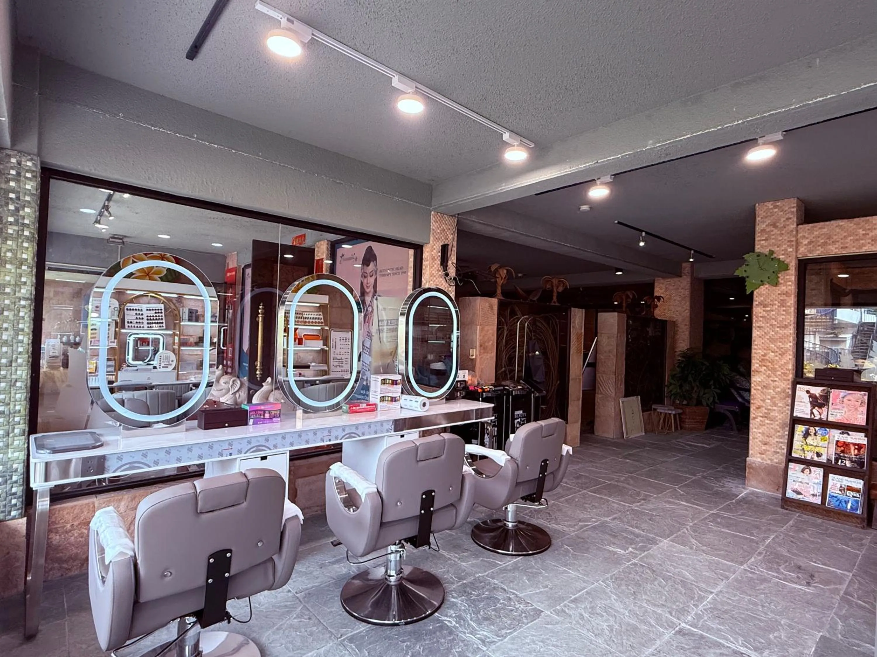 Hanamitsu Hotel & Spa