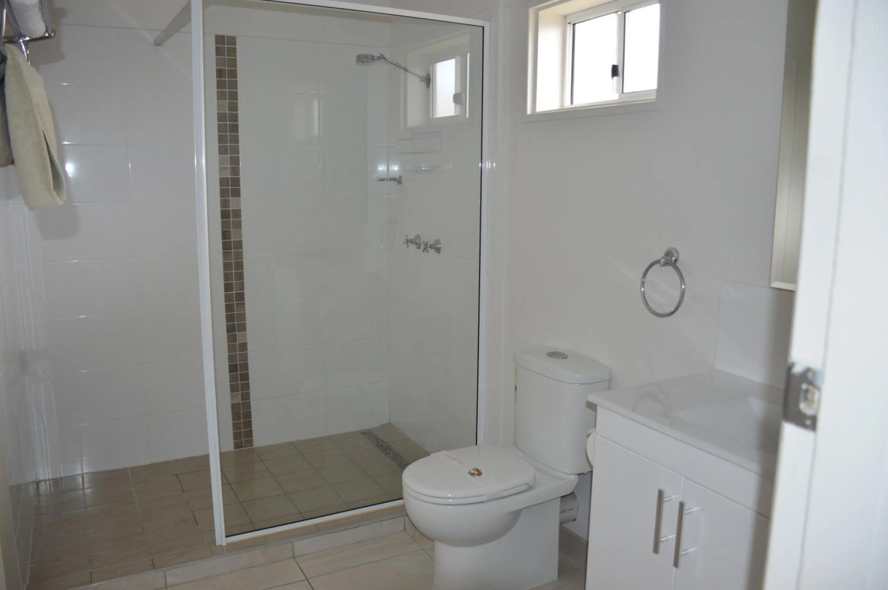 Bathroom in Rover Motel