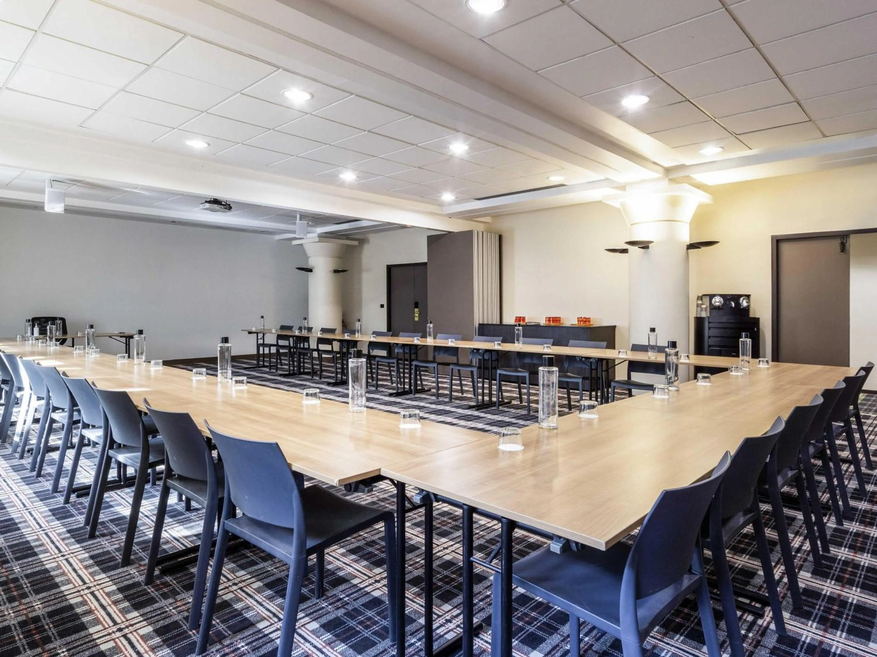 Meeting/conference room in Mercure Bordeaux Chateau Chartrons
