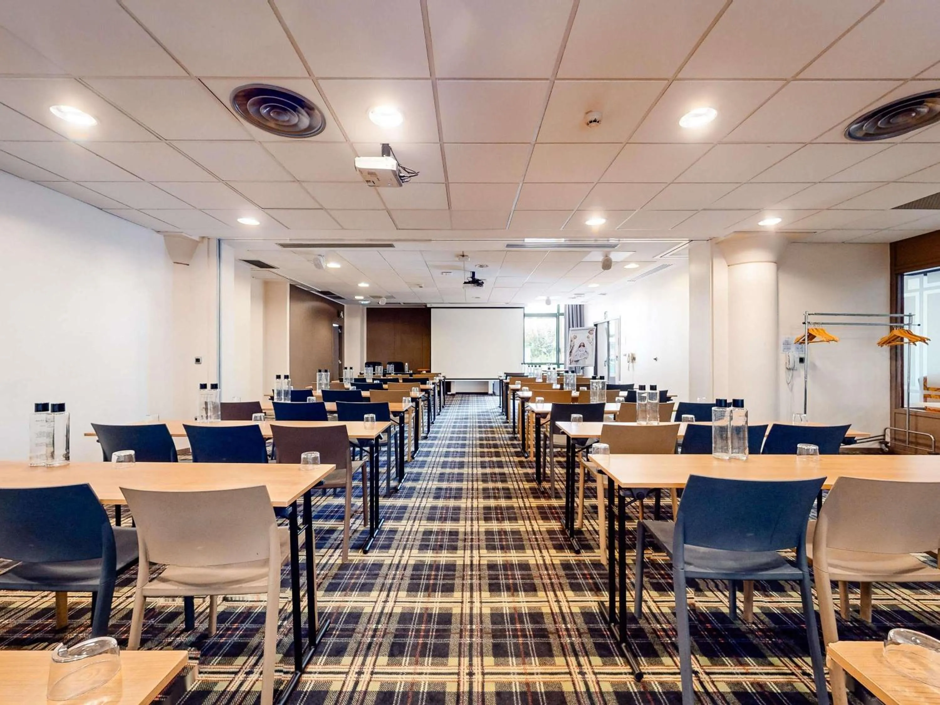 Meeting/conference room in Mercure Bordeaux Chateau Chartrons