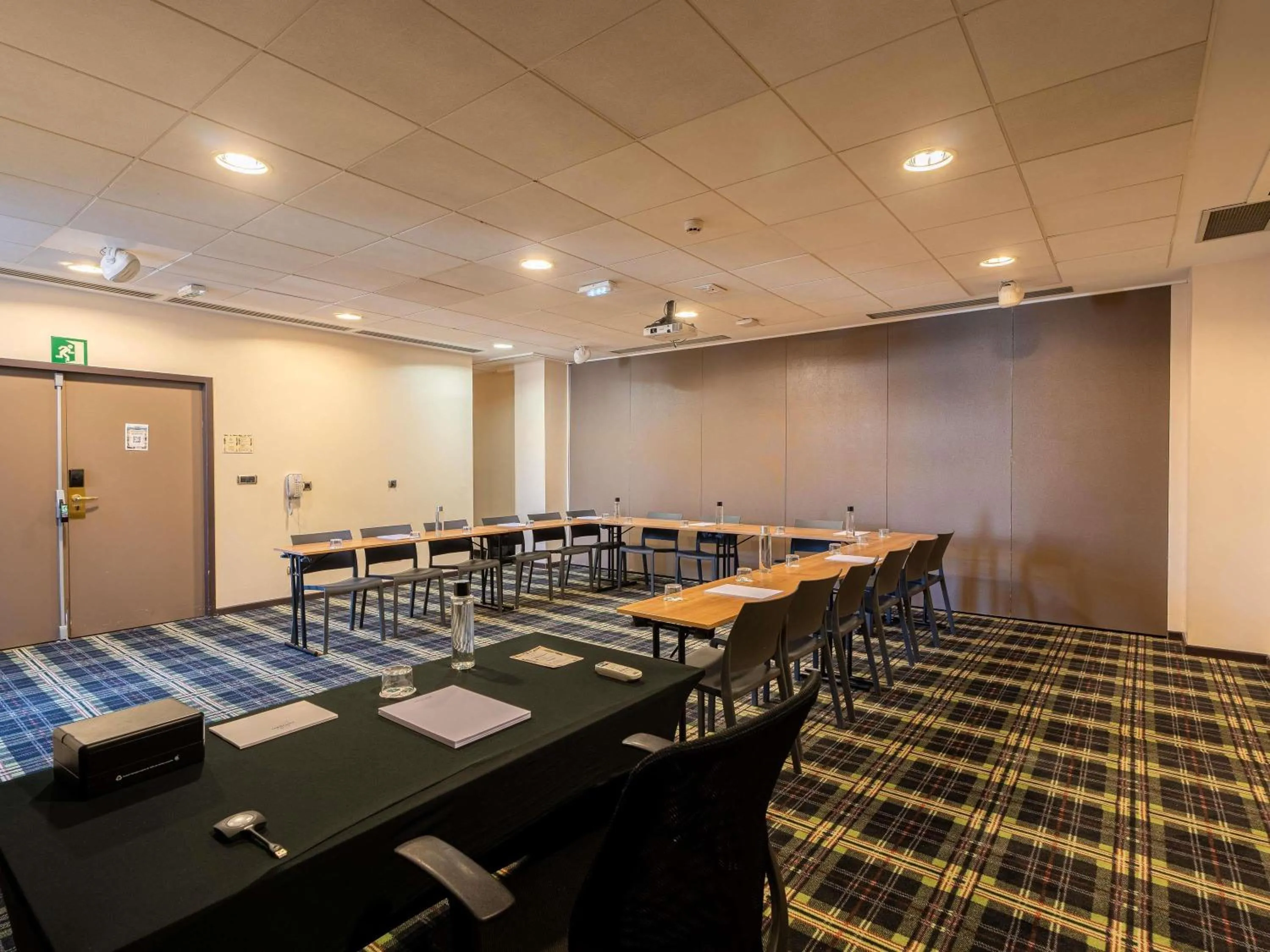 Meeting/conference room in Mercure Bordeaux Chateau Chartrons