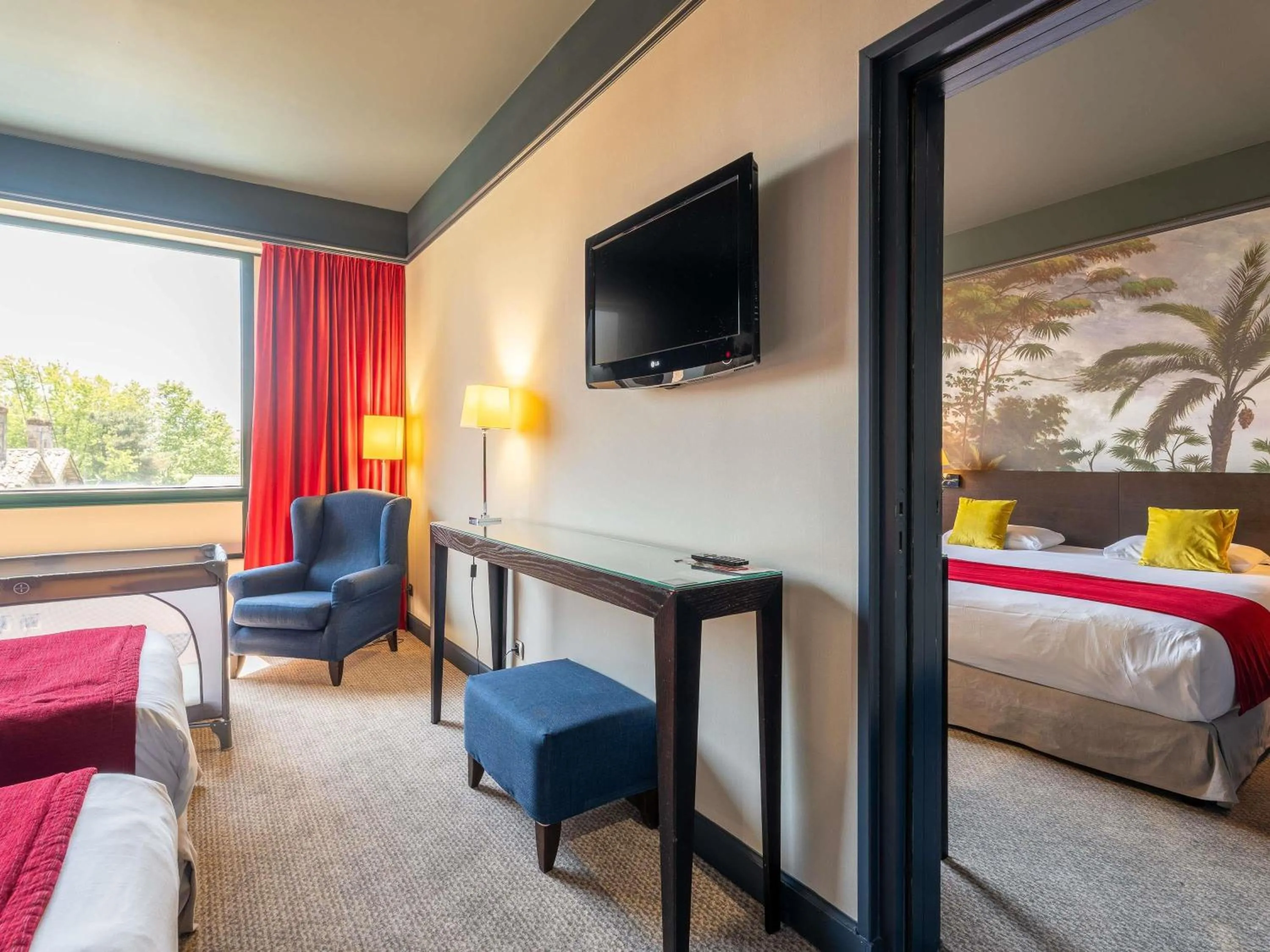 Bedroom, Bed in Mercure Bordeaux Chateau Chartrons