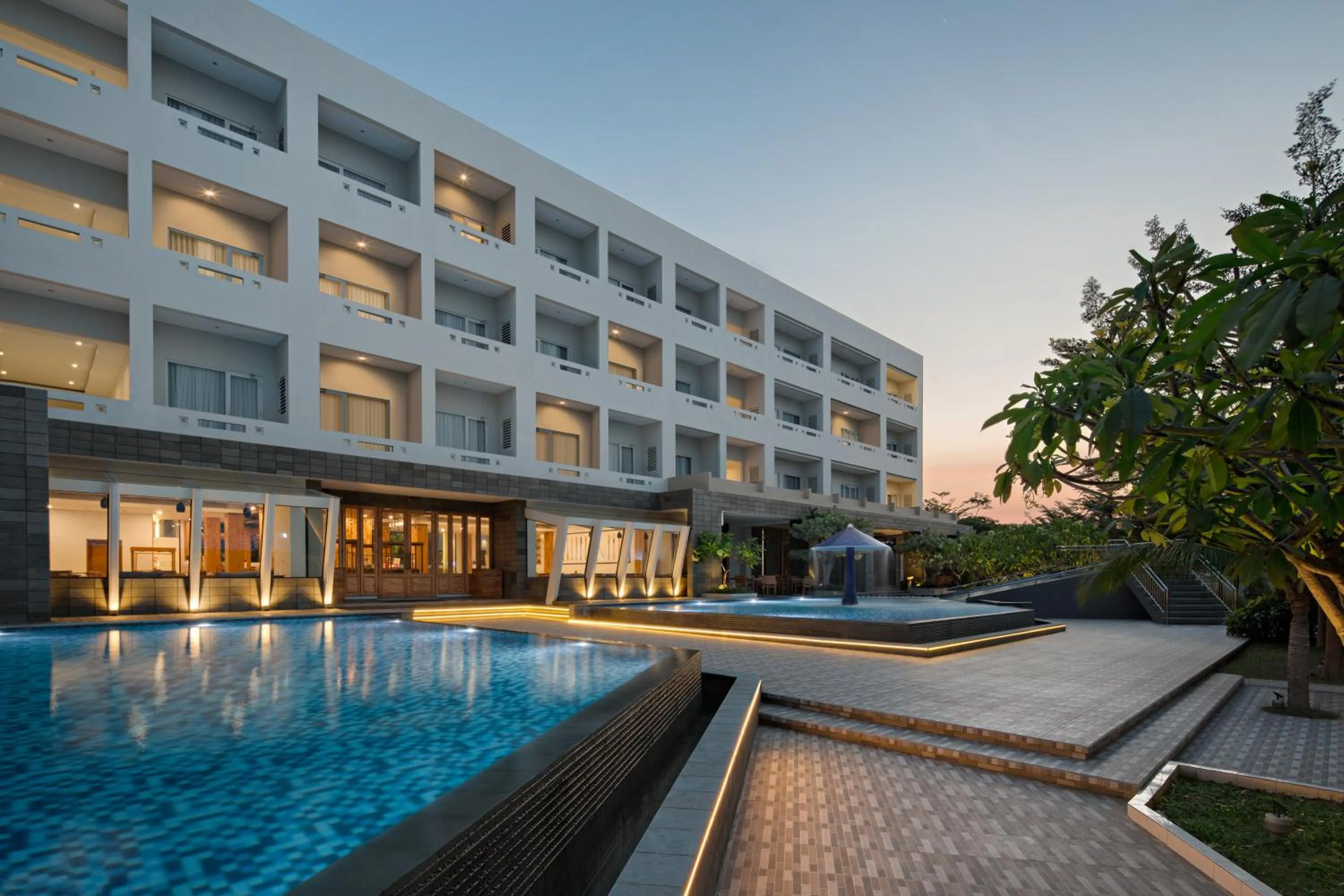 Property building in Pollos Hotel & Gallery