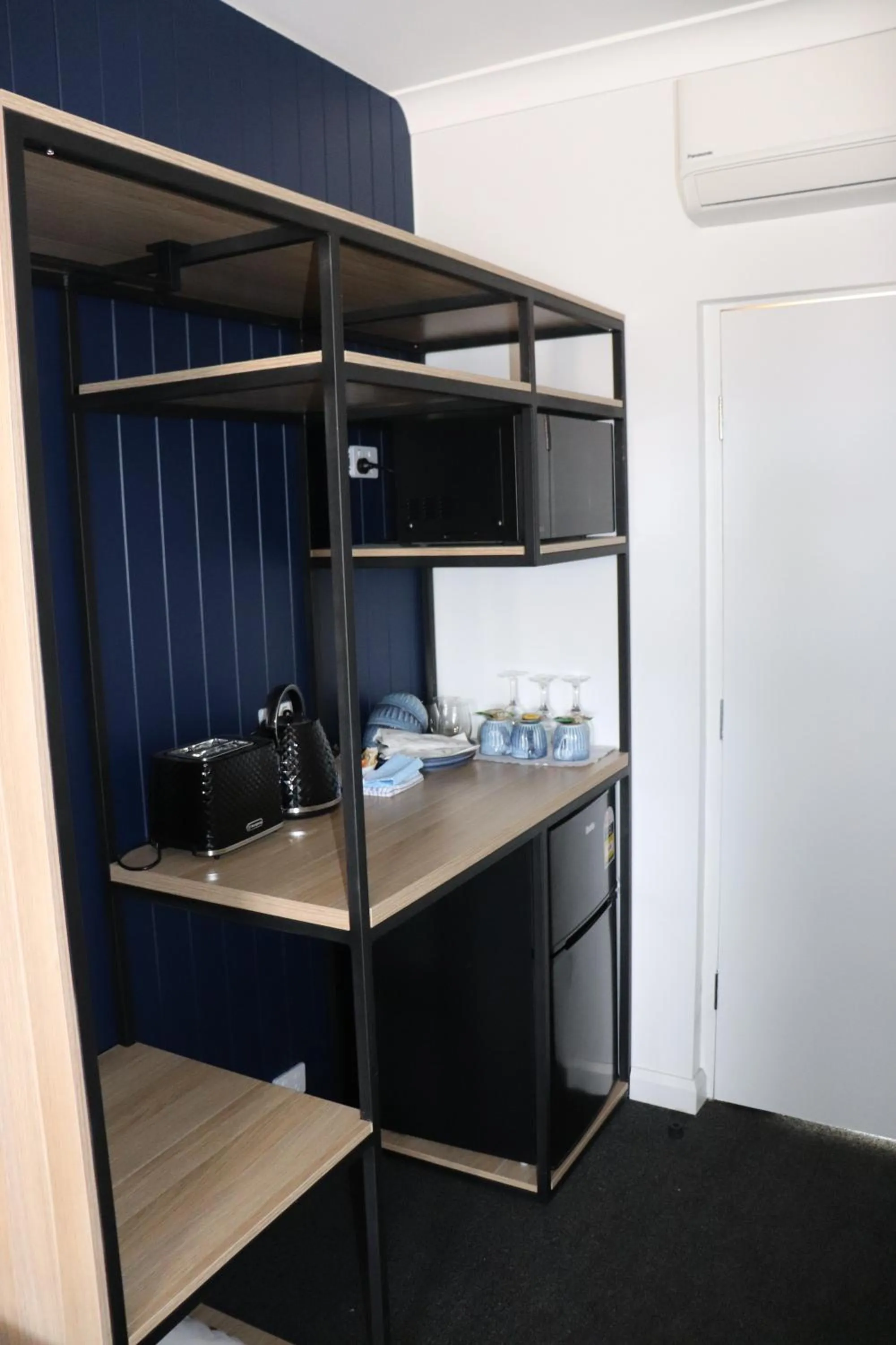 Bed in The Anglers Inn