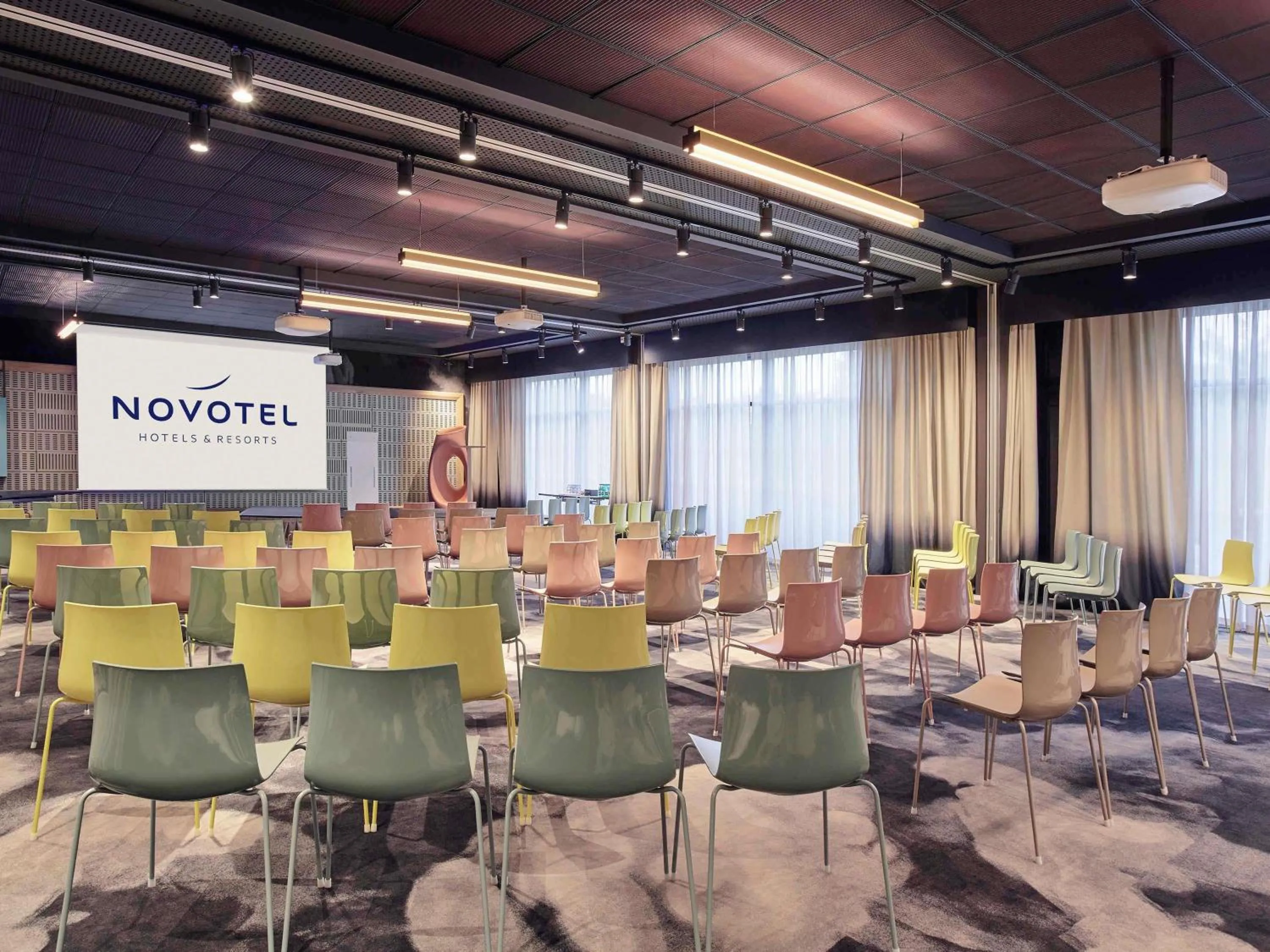 Meeting/conference room in Novotel Marne La Vallée Collégien