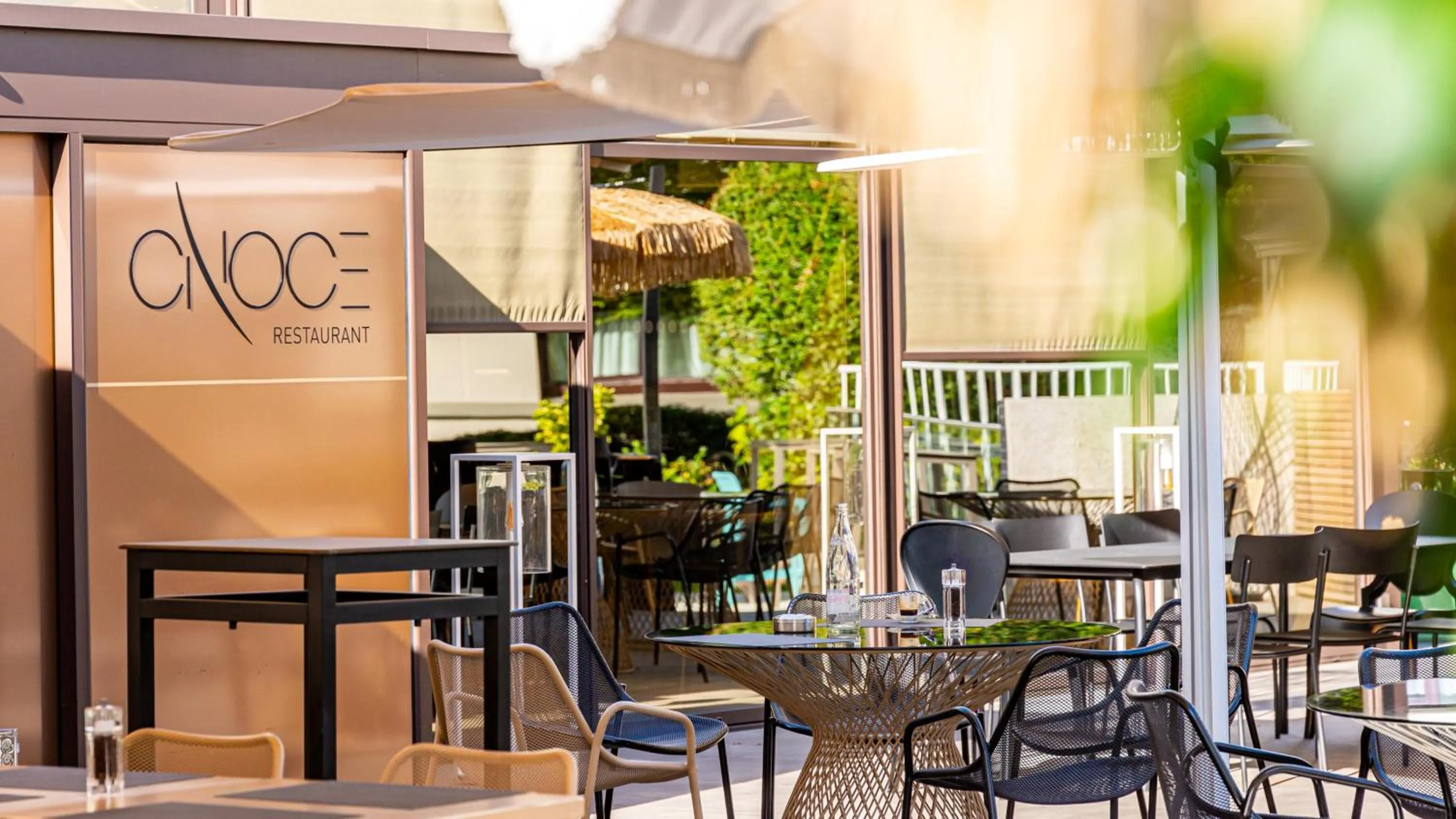 Patio in Novotel Marne La Vallée Collégien