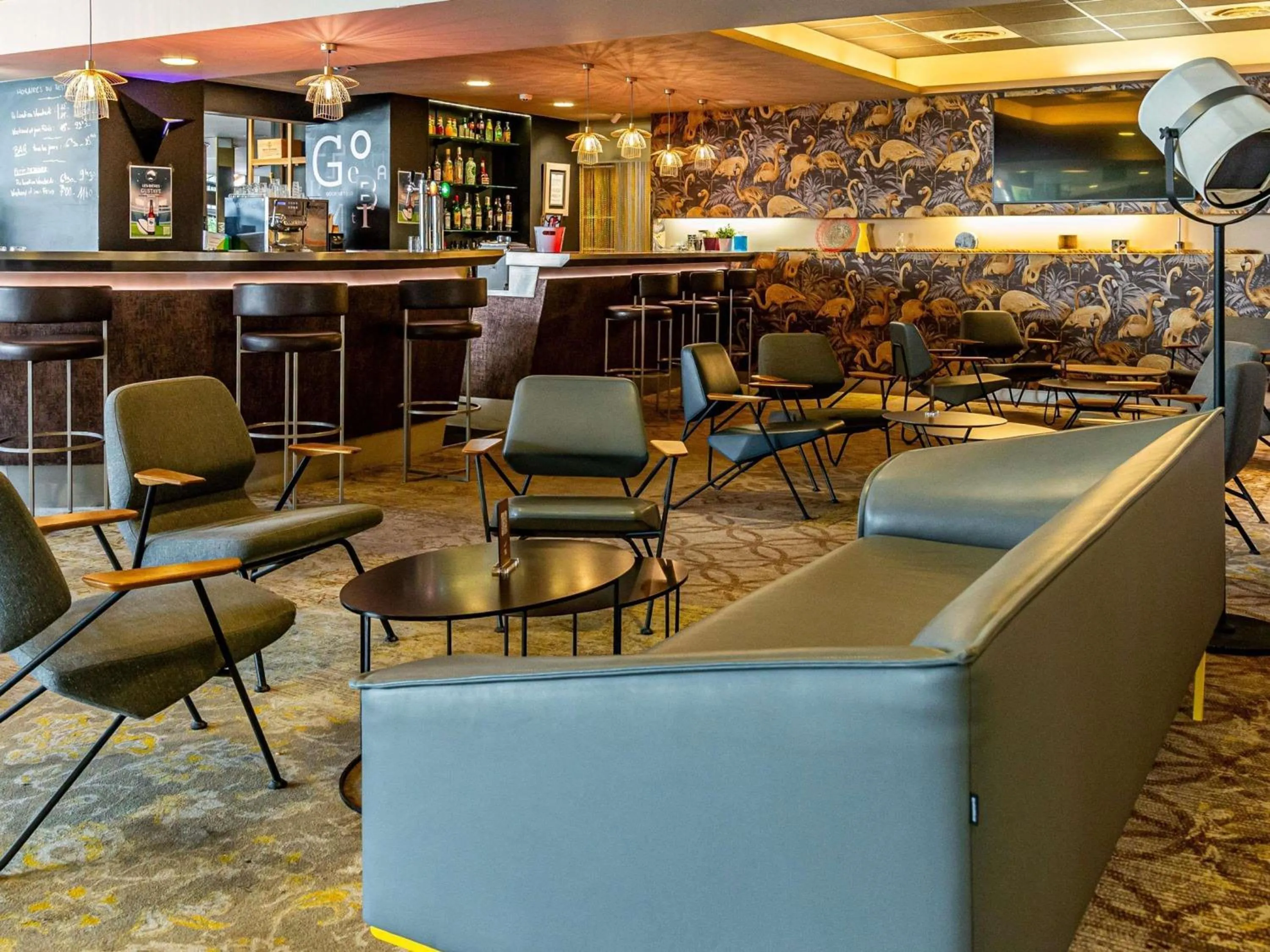 Lounge or bar in Novotel Marne La Vallée Collégien