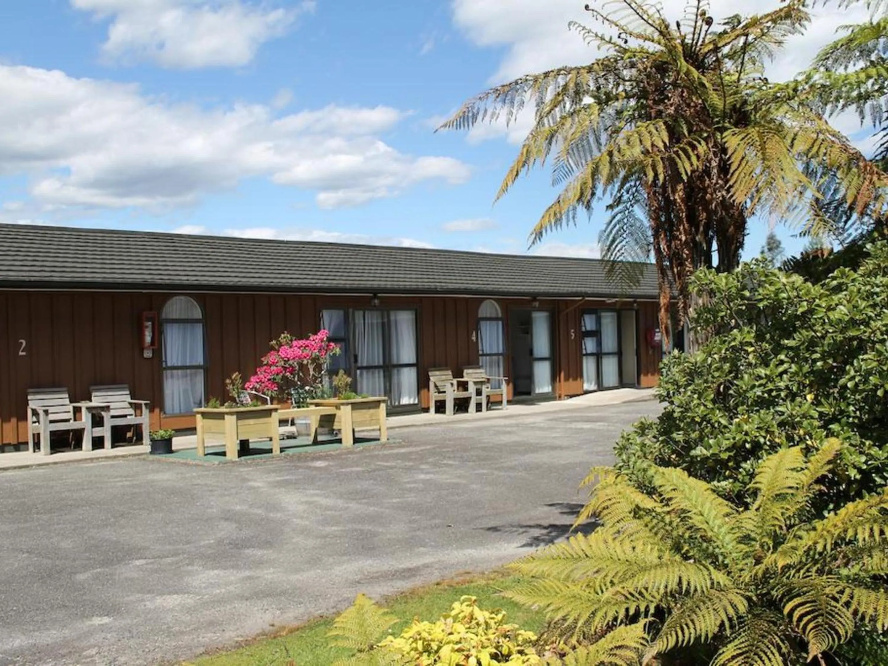 Property building in Buller Bridge Motel