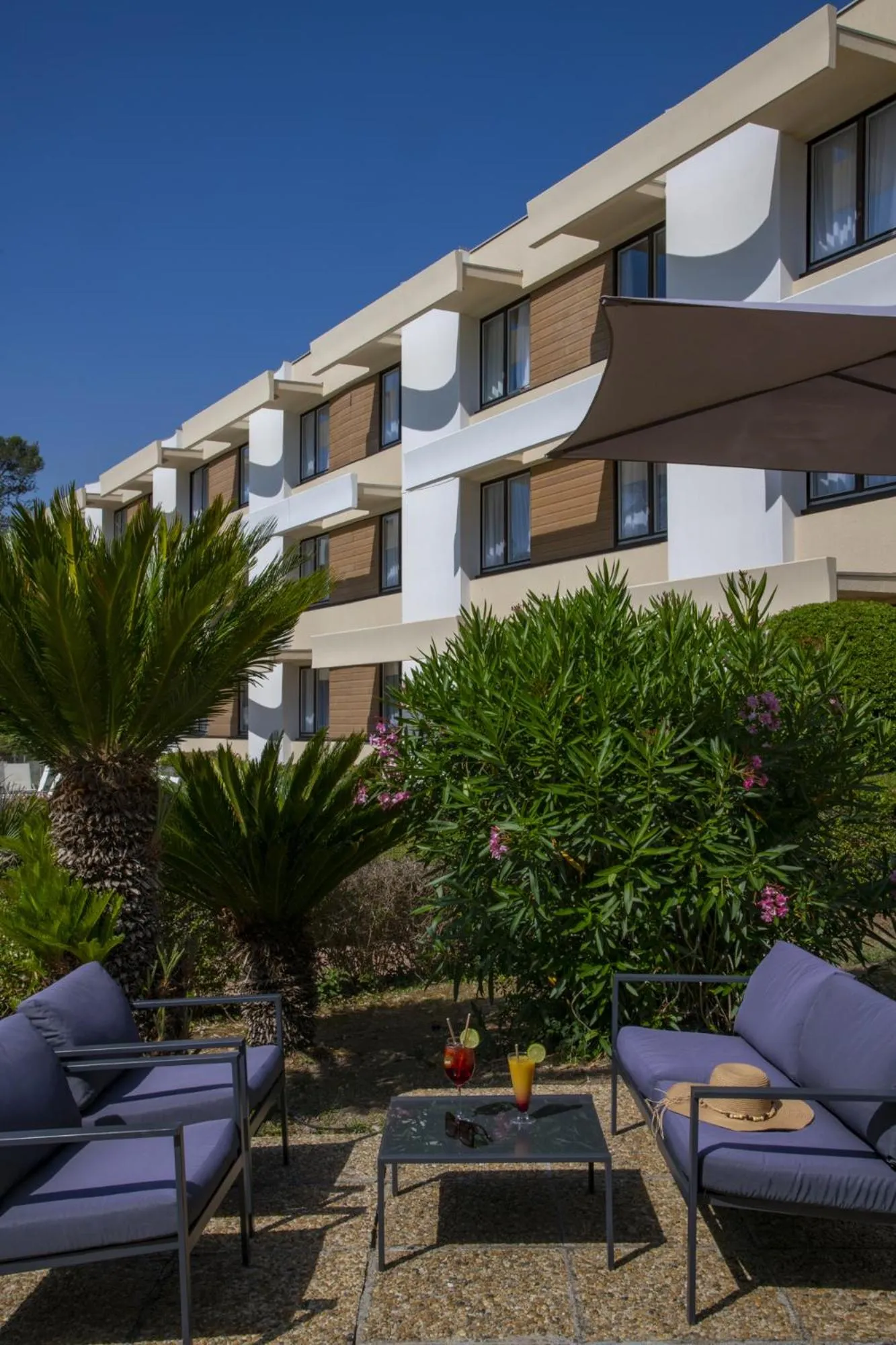 Patio in Novotel Antibes Sophia Antipolis