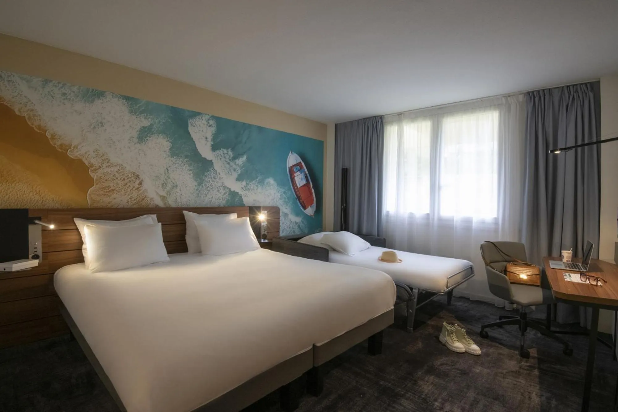 Bedroom, Bed in Novotel Antibes Sophia Antipolis