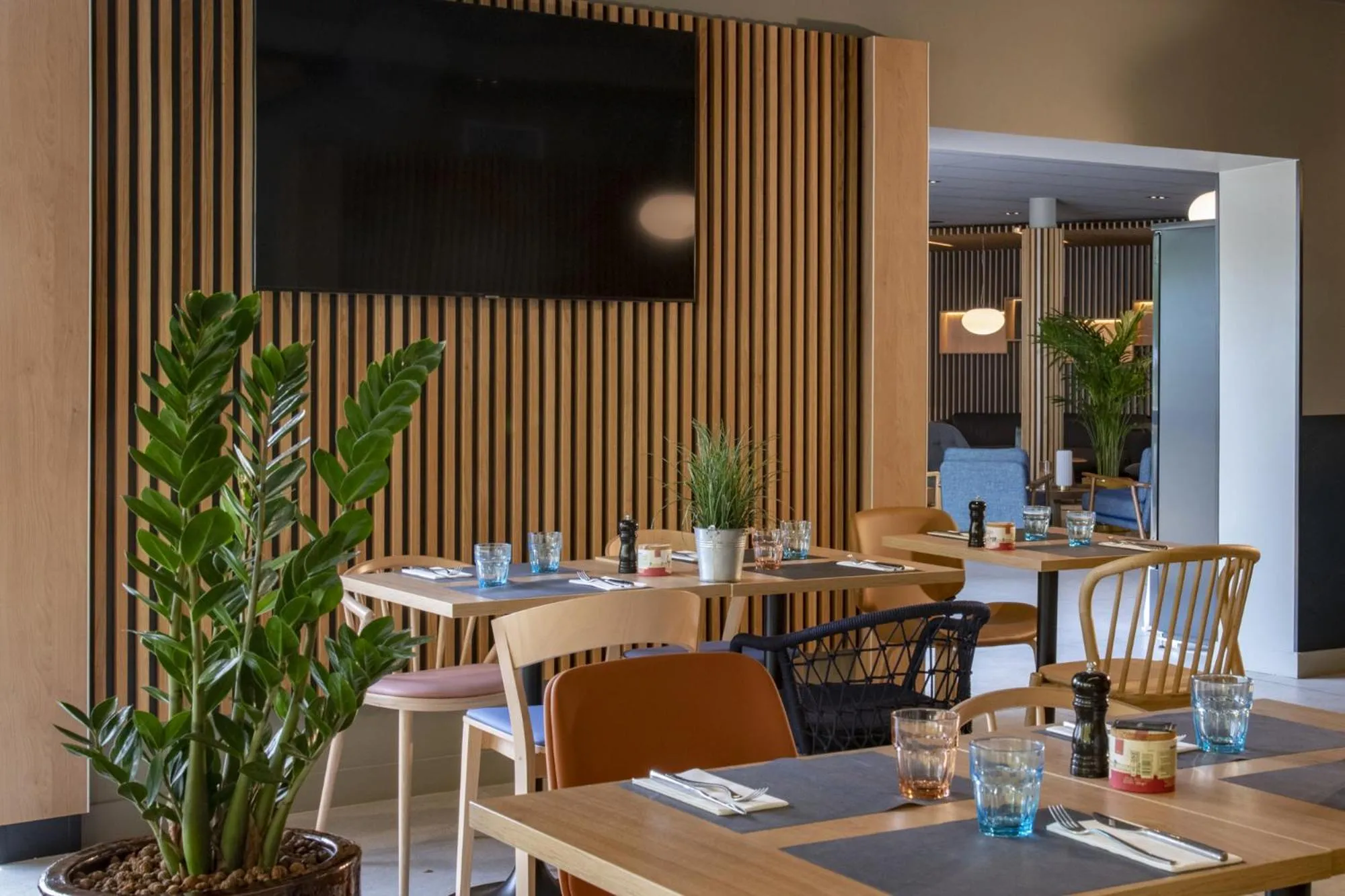 Restaurant/places to eat in Novotel Antibes Sophia Antipolis