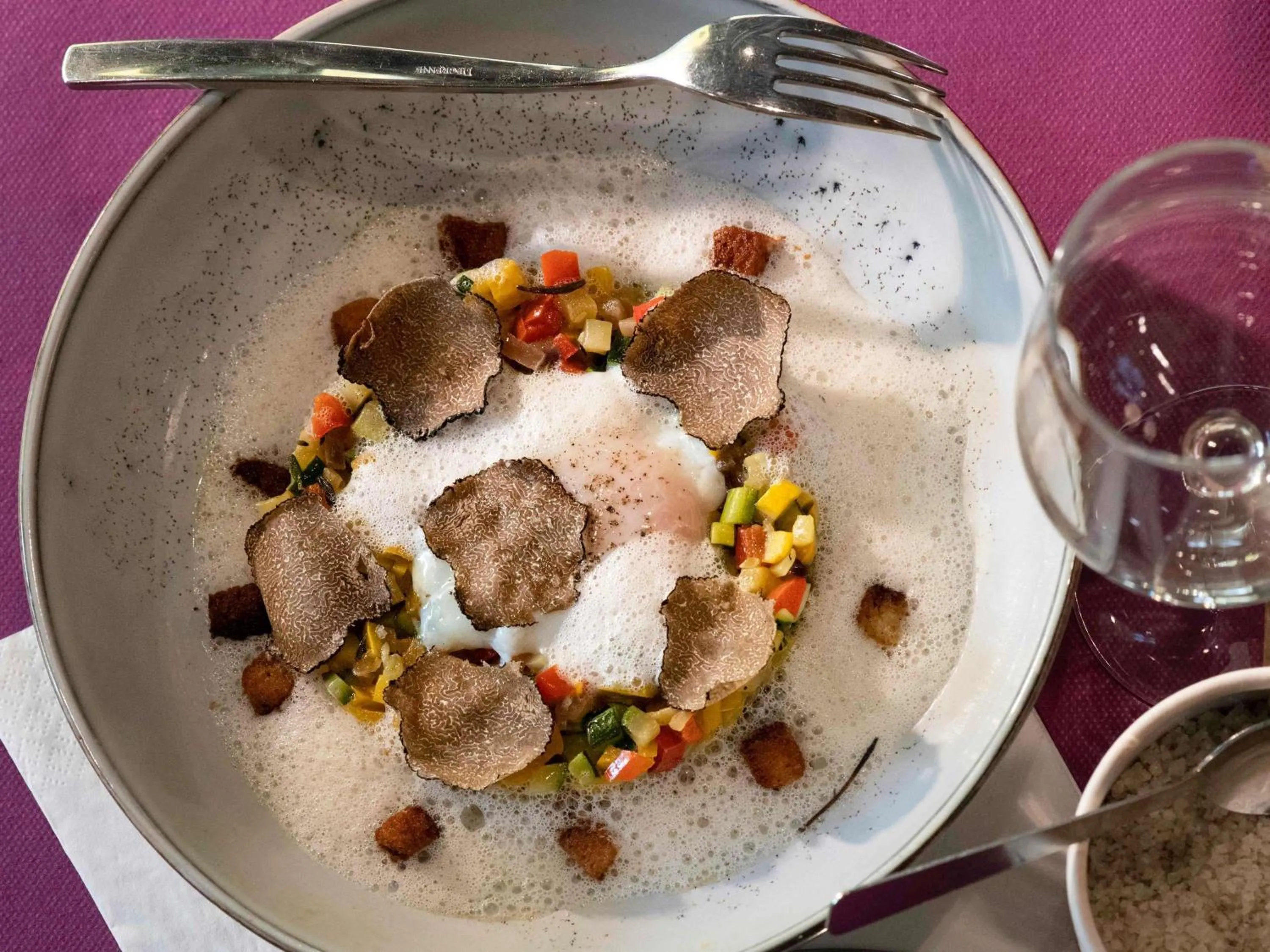 Restaurant/places to eat in Novotel Antibes Sophia Antipolis