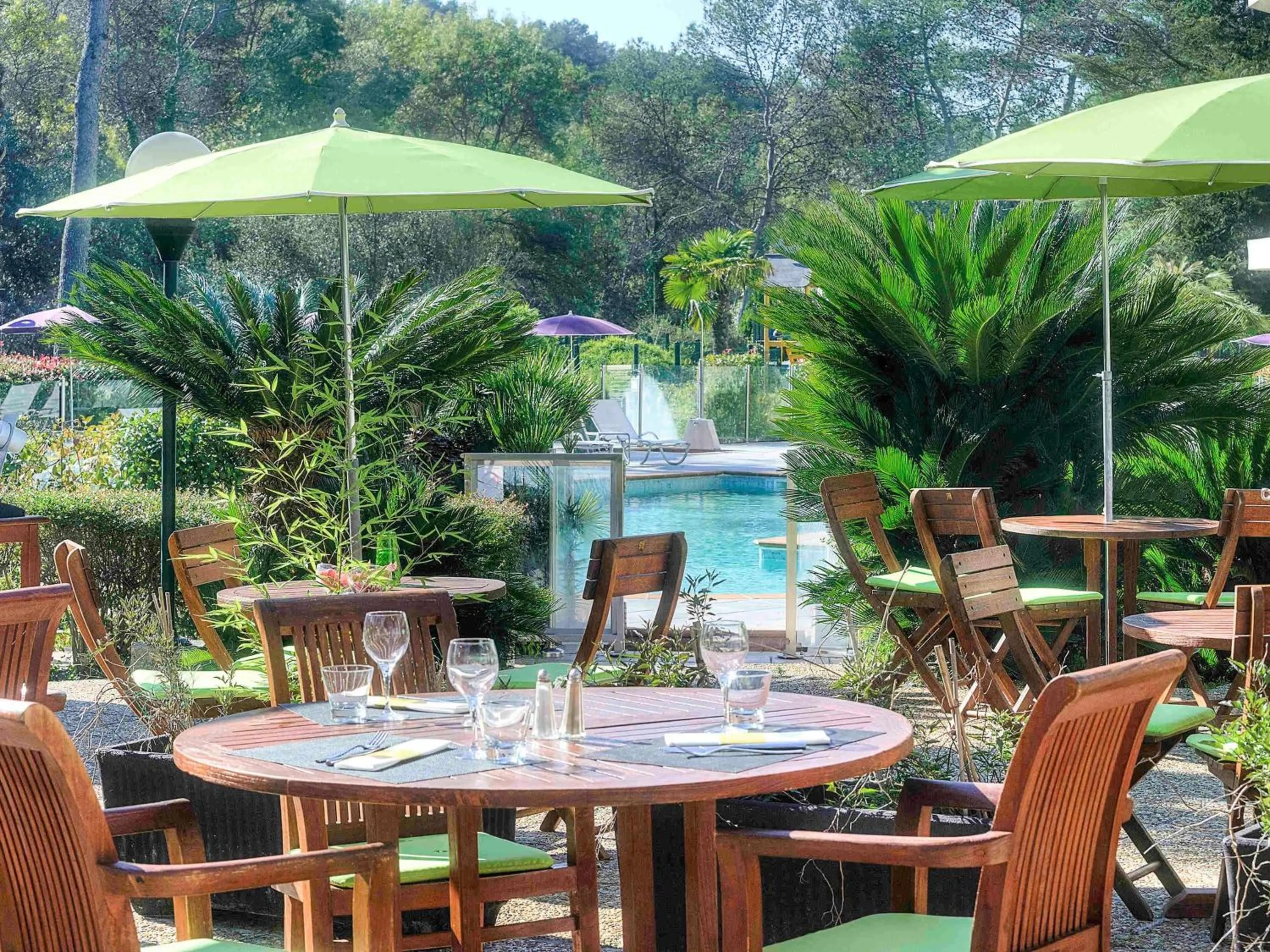 Restaurant/places to eat in Novotel Antibes Sophia Antipolis