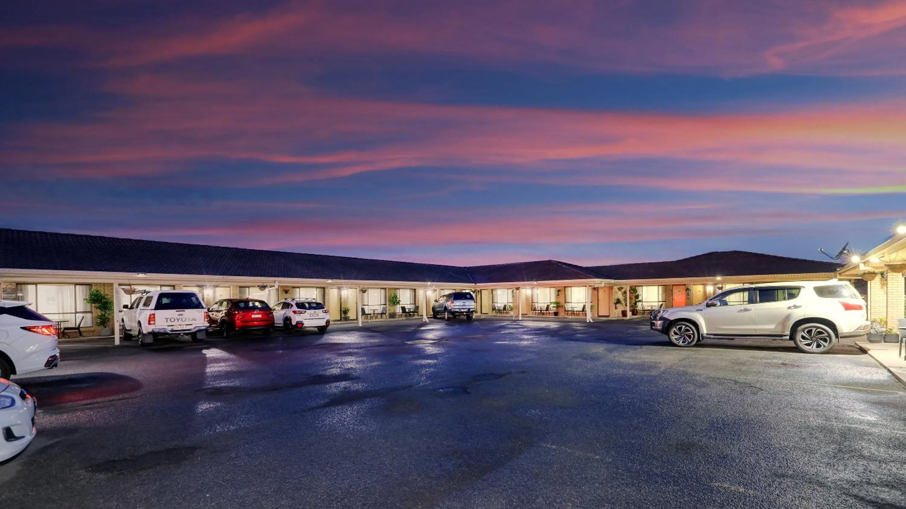 Parking in Top of the Town Motel