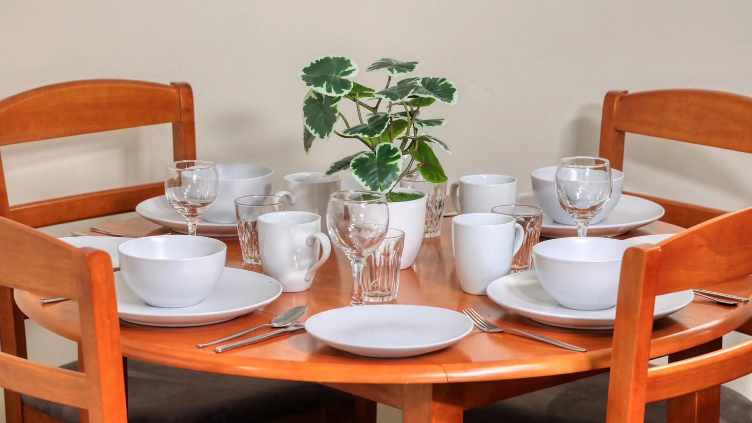 Dining area in Top of the Town Motel