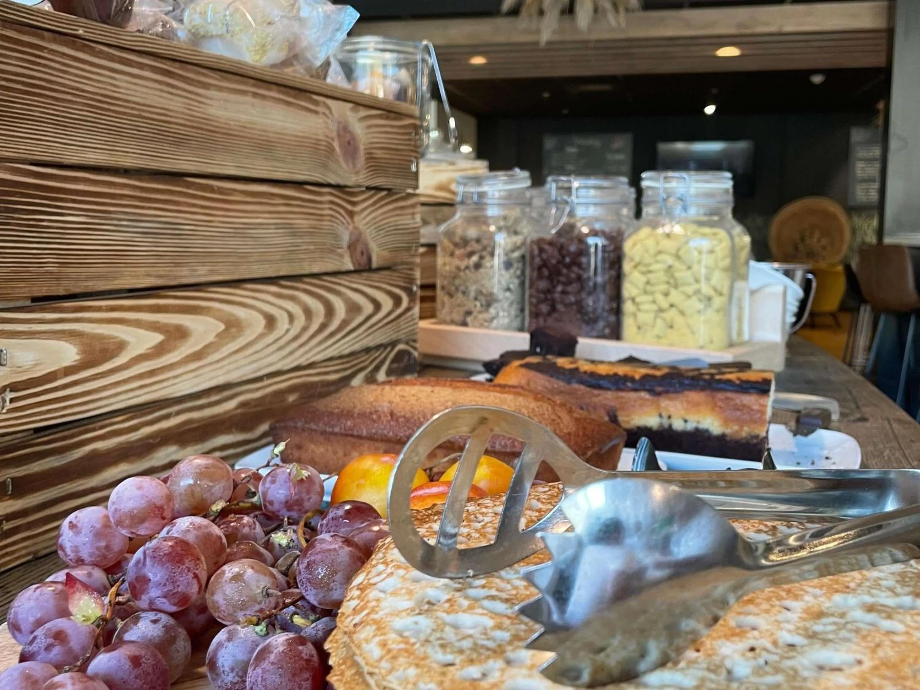 Breakfast in Novotel Narbonne Sud A9/A61