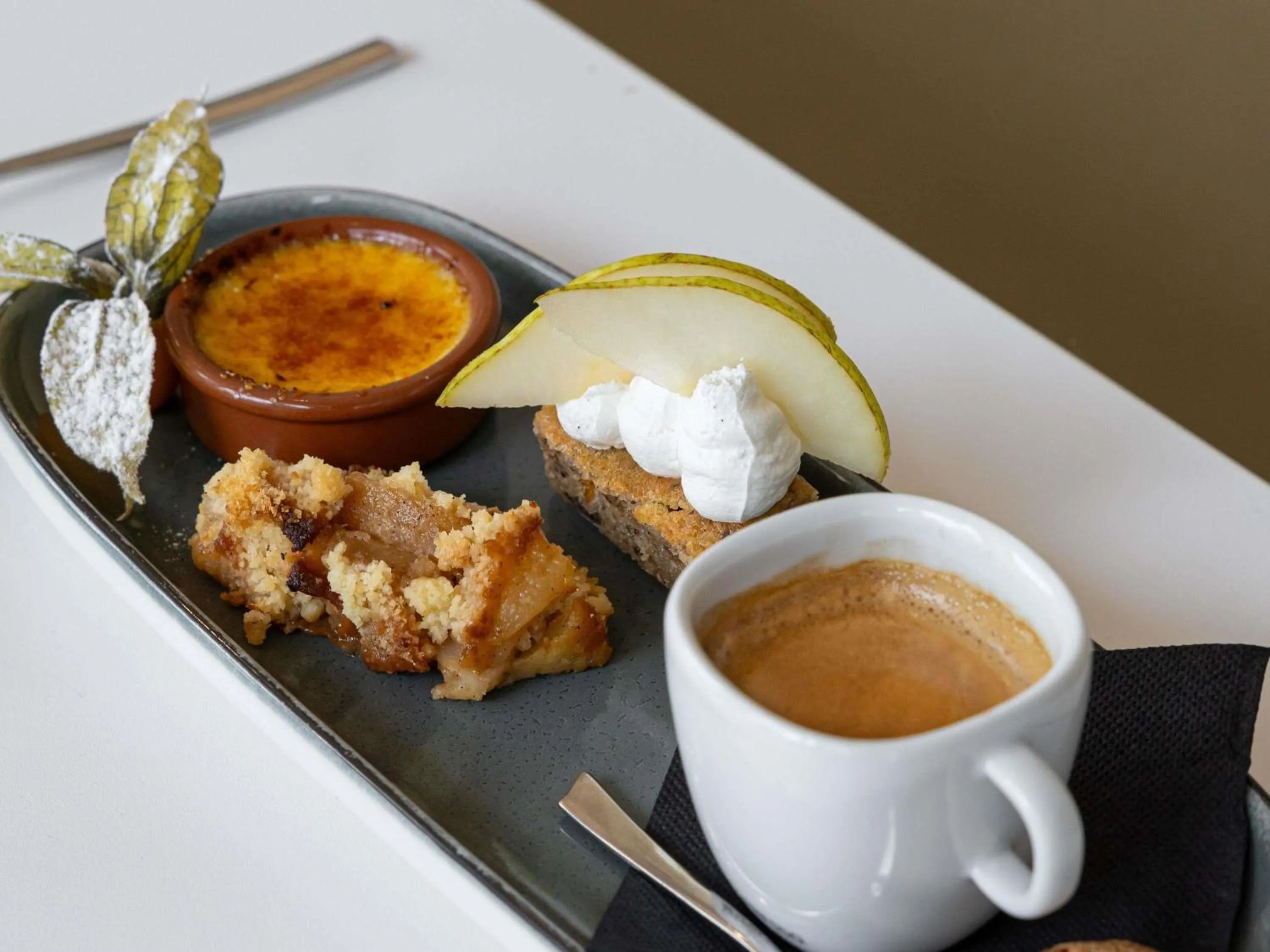 Restaurant/places to eat in Novotel Narbonne Sud A9/A61