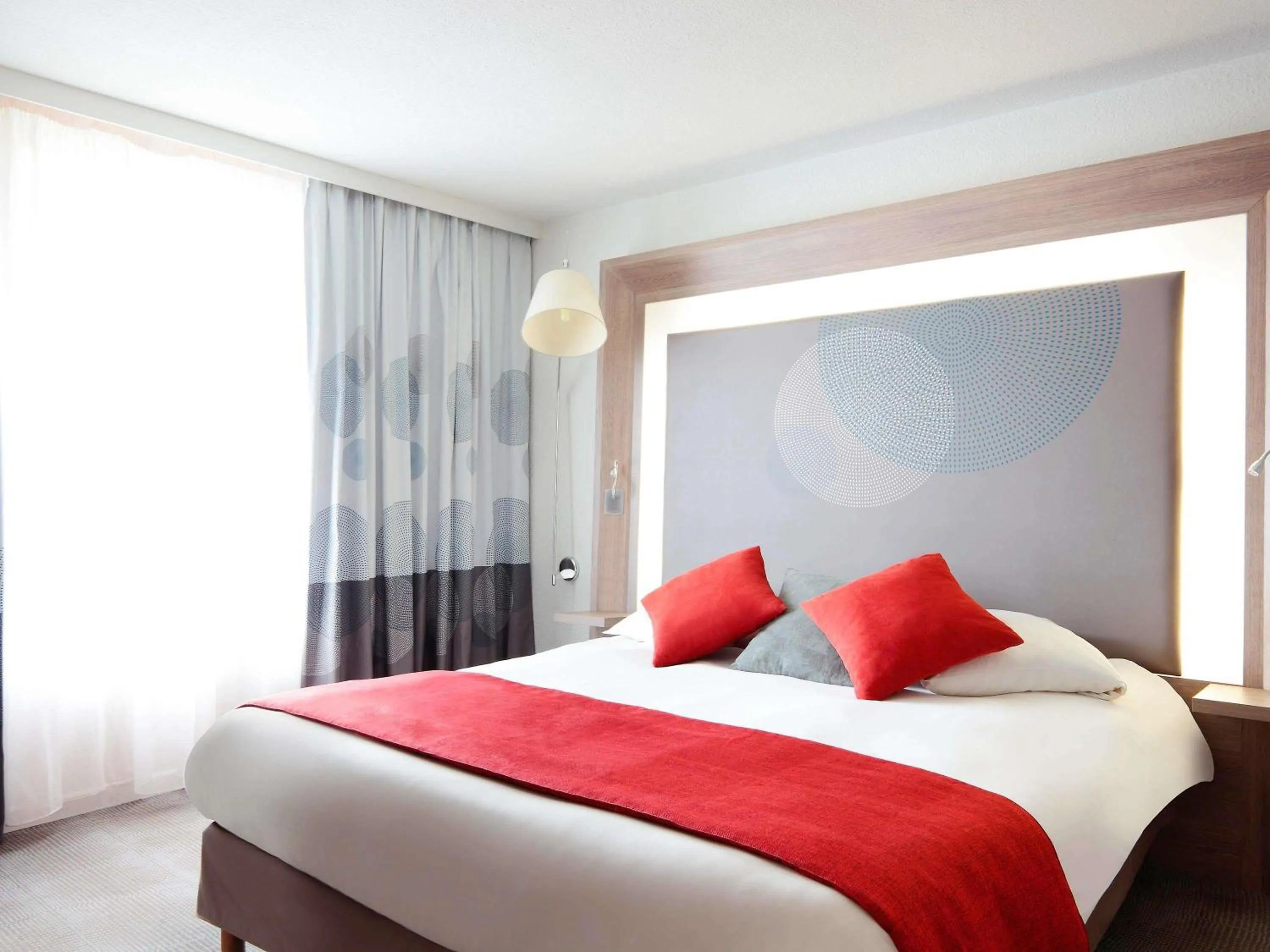 Bedroom, Bed in Novotel Narbonne Sud A9/A61