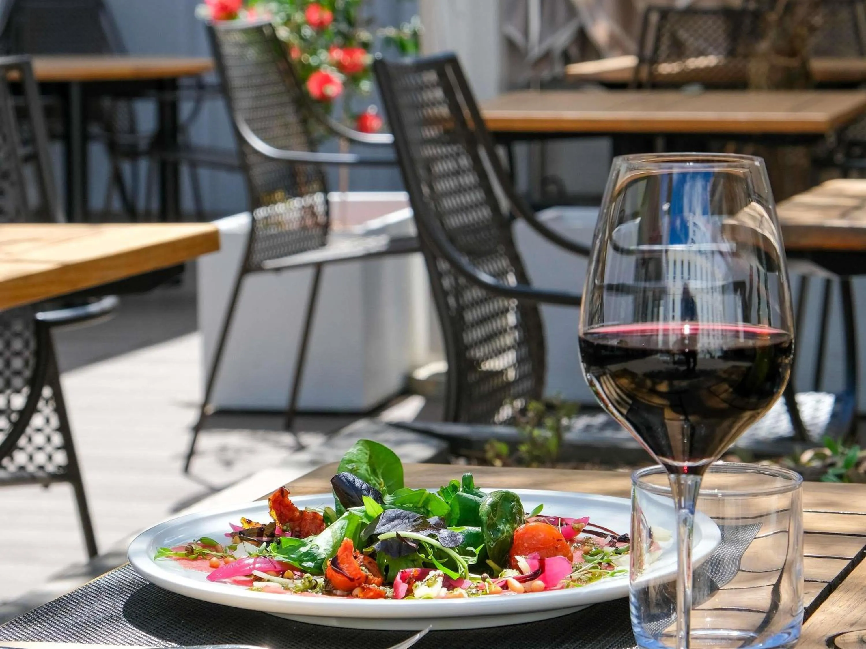 Restaurant/places to eat in Novotel Narbonne Sud A9/A61