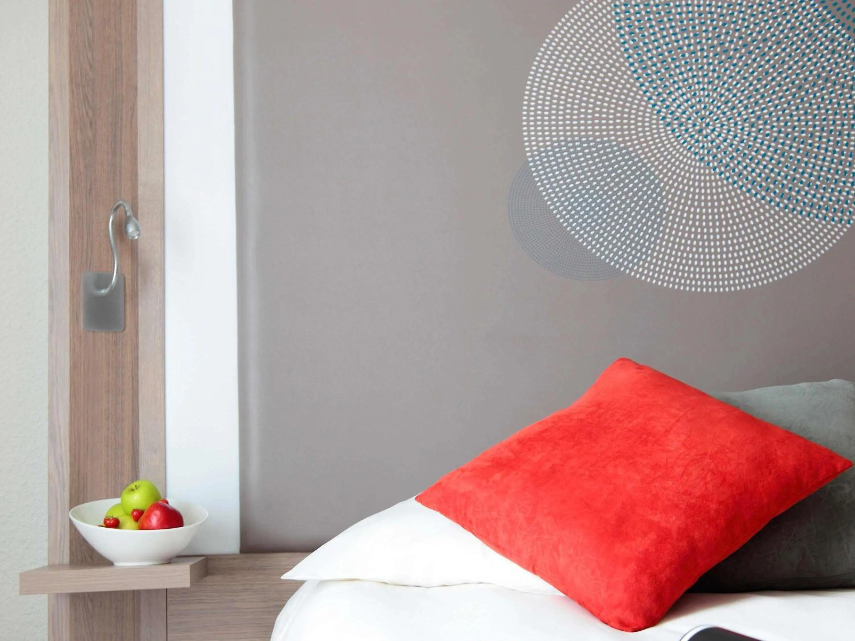 Bedroom, Bed in Novotel Narbonne Sud A9/A61