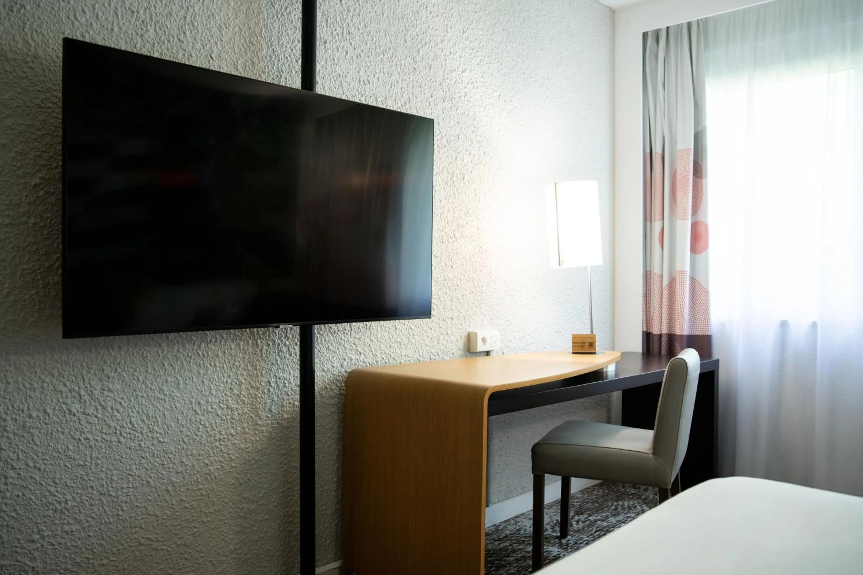 Bed in Novotel Bordeaux Mérignac