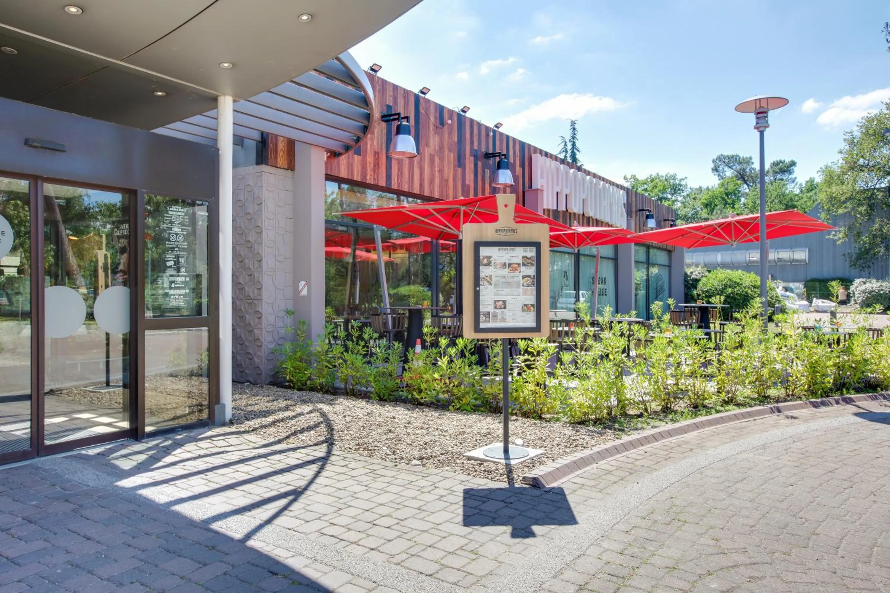 Property building in Novotel Bordeaux Mérignac