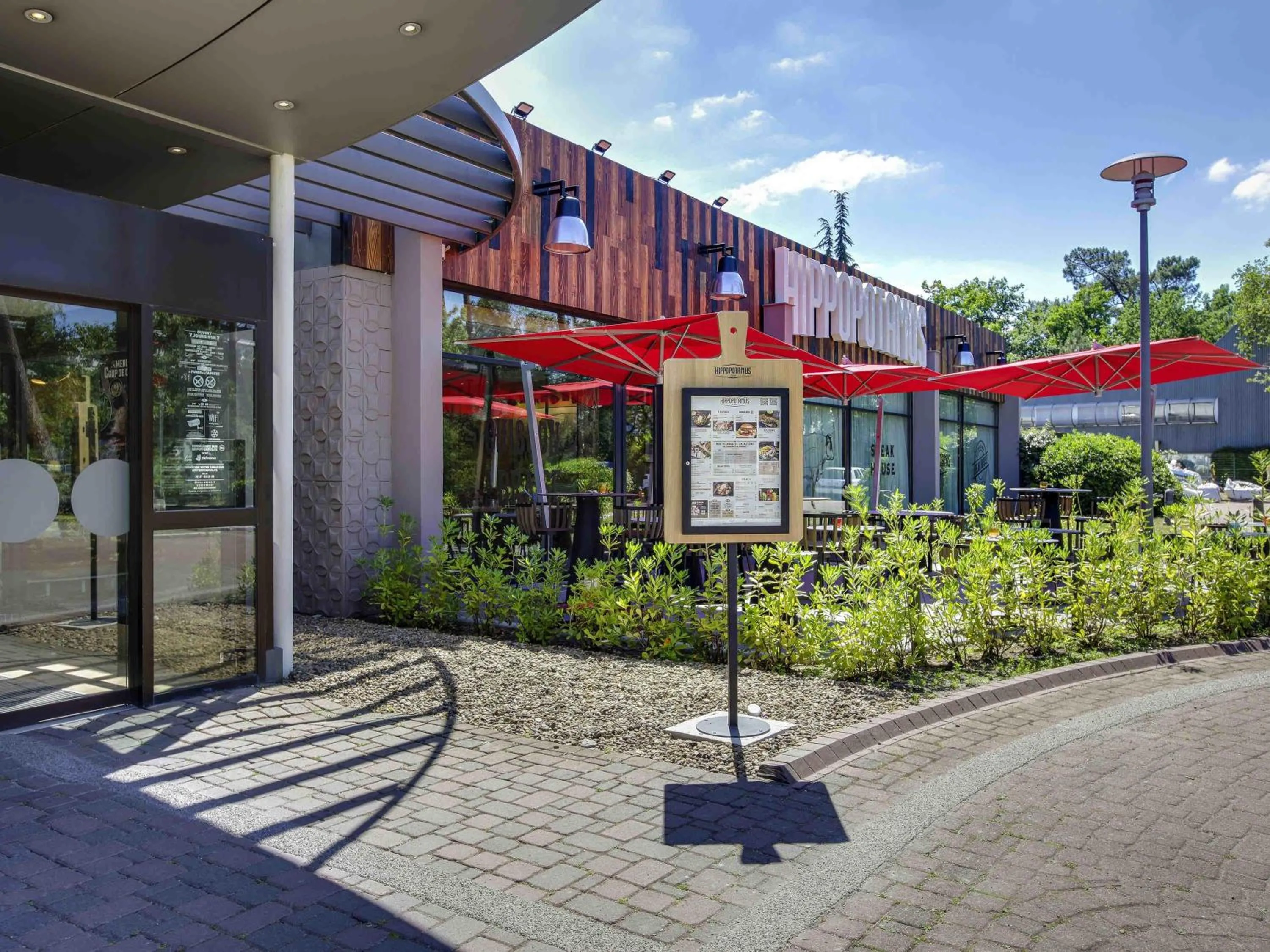 Restaurant/places to eat in Novotel Bordeaux Mérignac