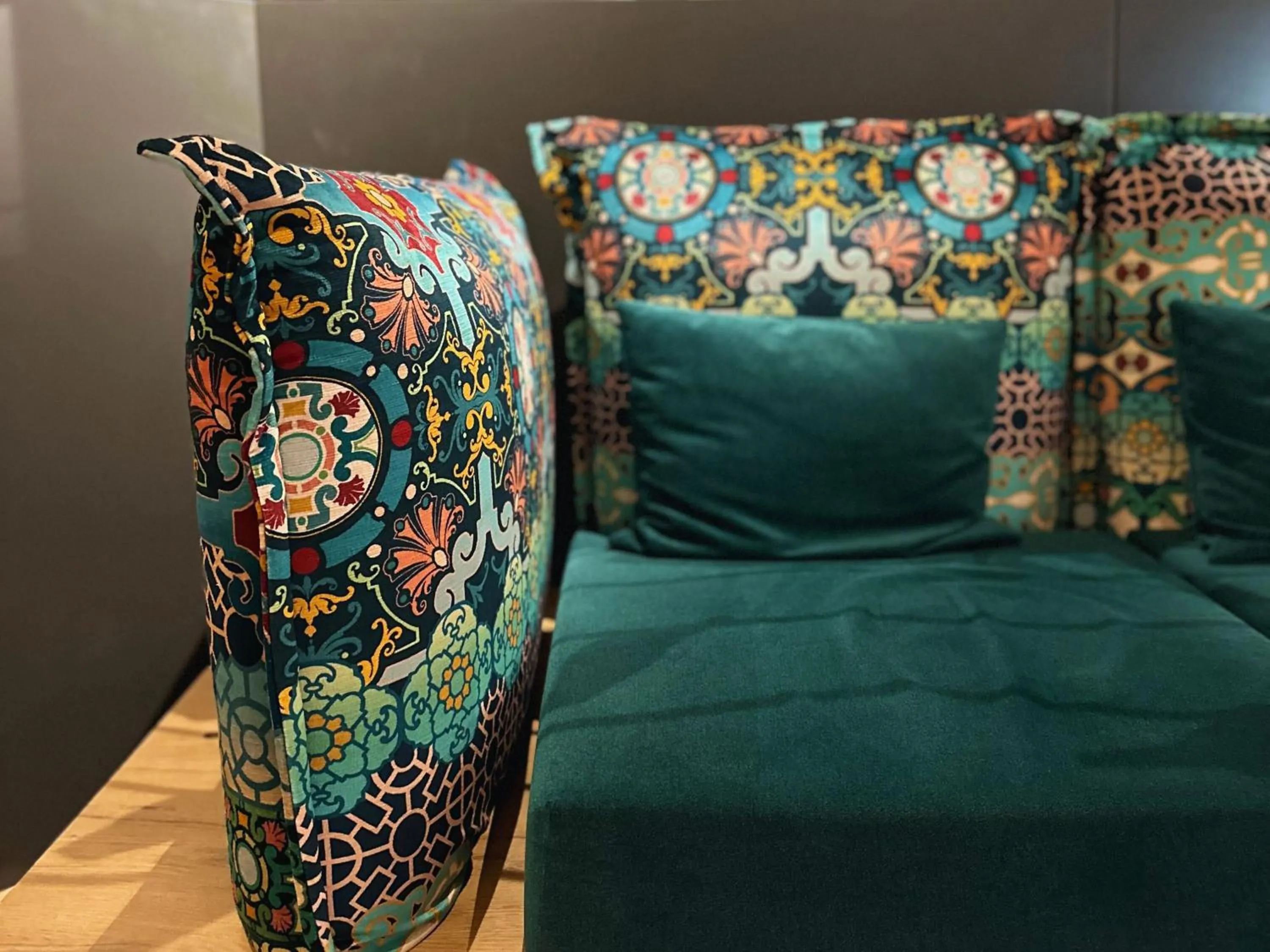 Lobby or reception in Novotel Bordeaux Mérignac