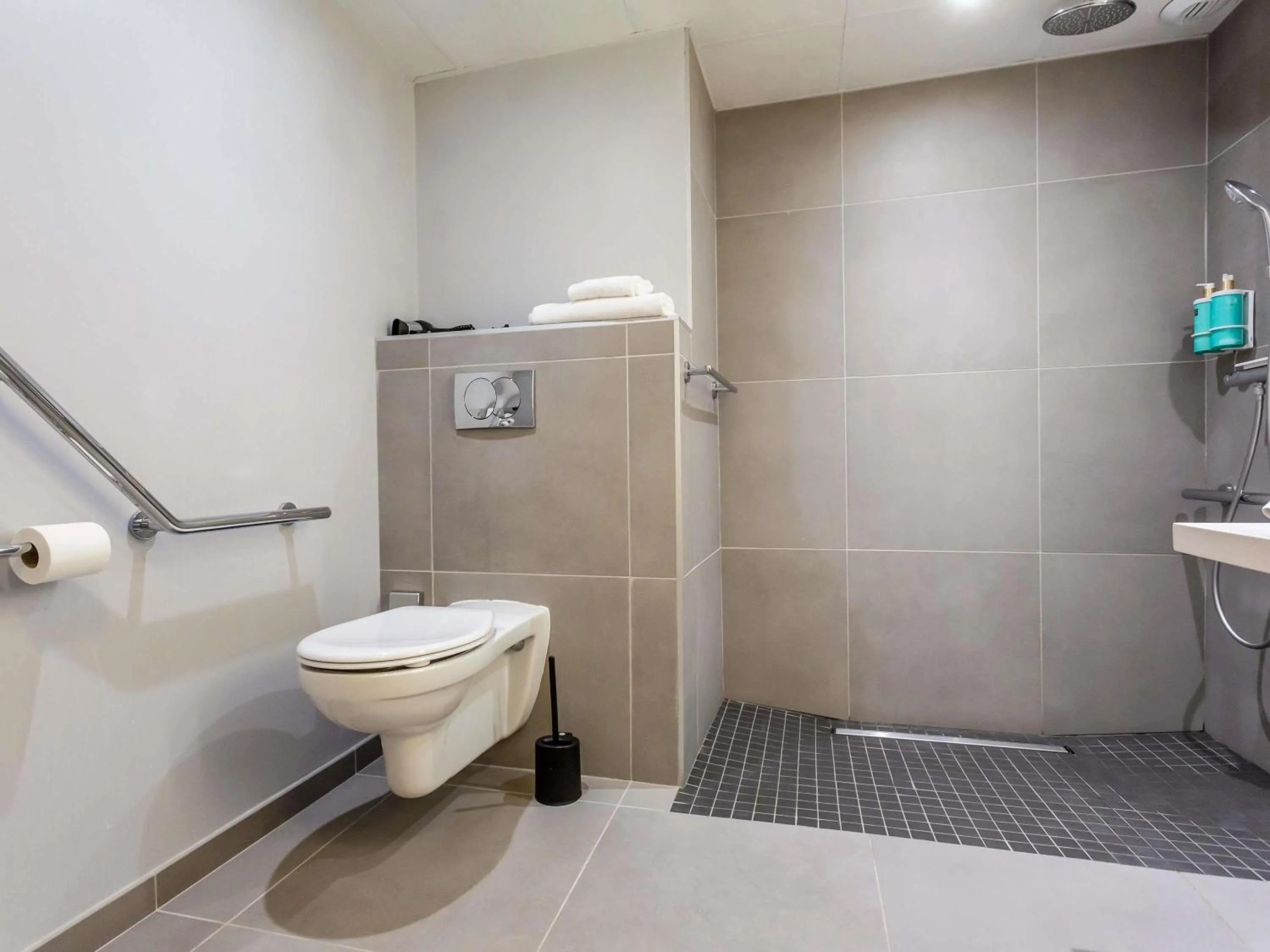 Bedroom in Novotel Bourges