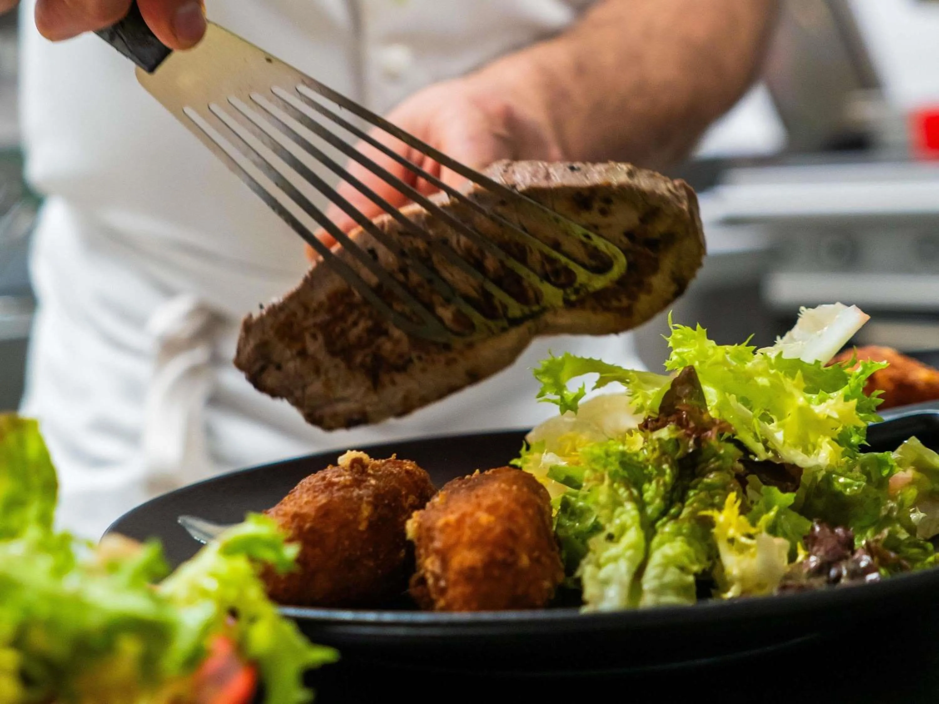 Restaurant/places to eat in Novotel Bourges