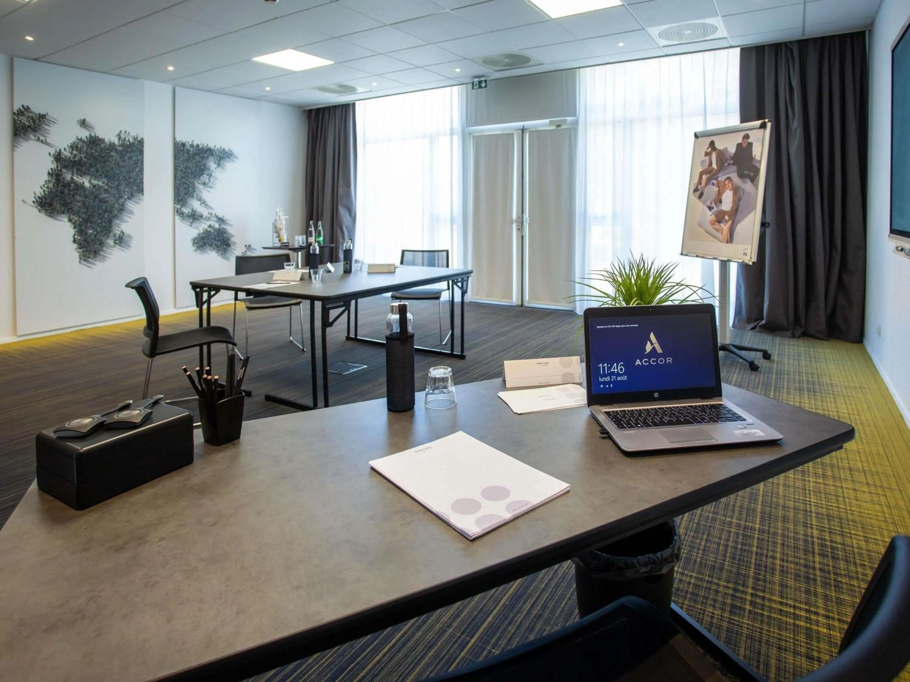 Meeting/conference room in Novotel Bourges