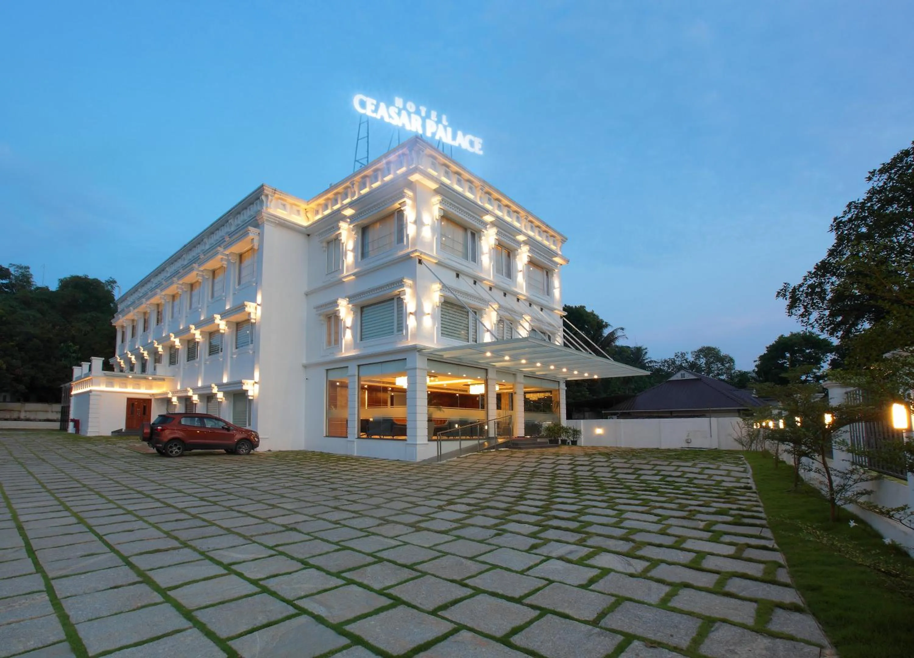 Property building in Hotel Ceasar Palace