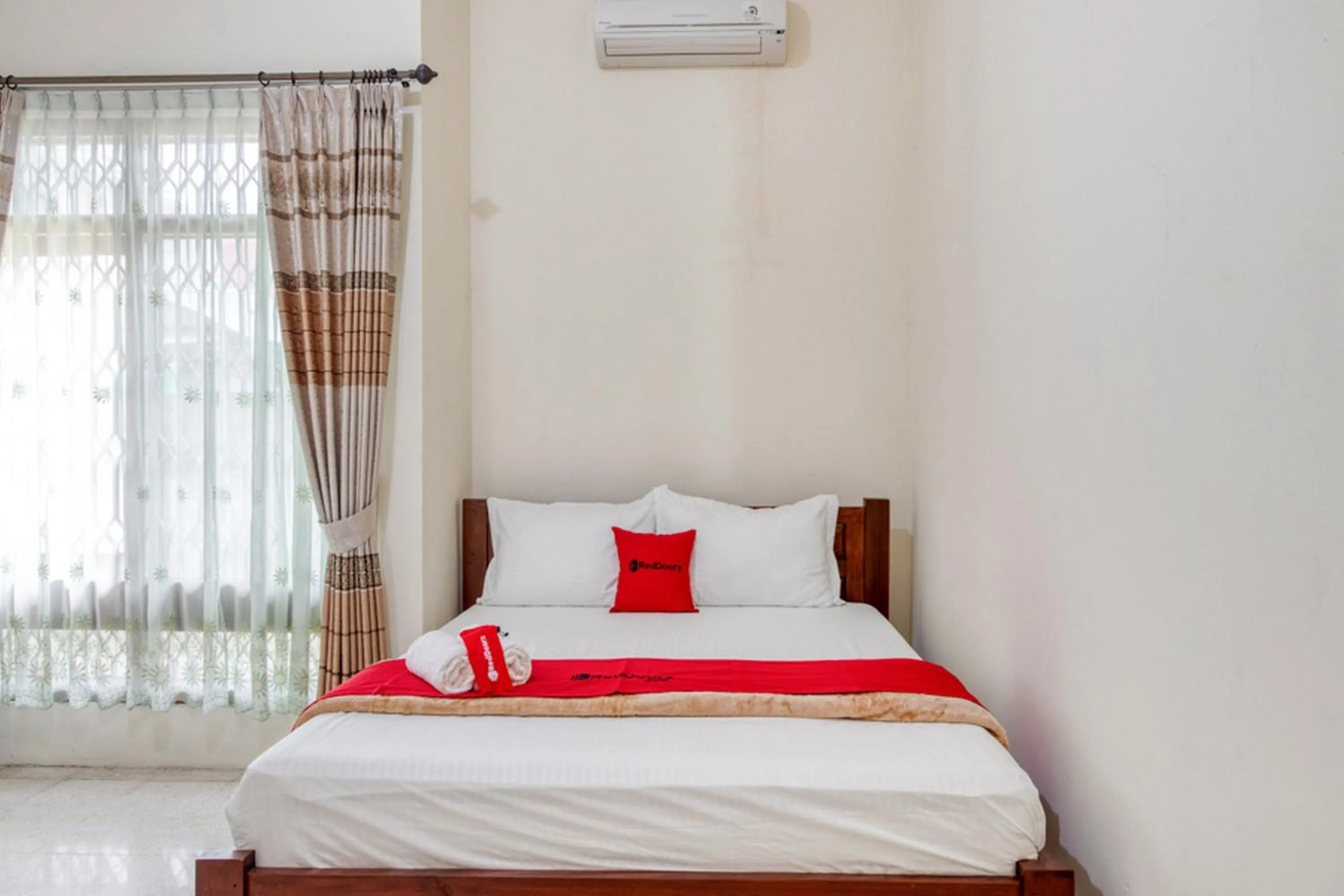 Bedroom in RedDoorz near Universitas Gajah Mada