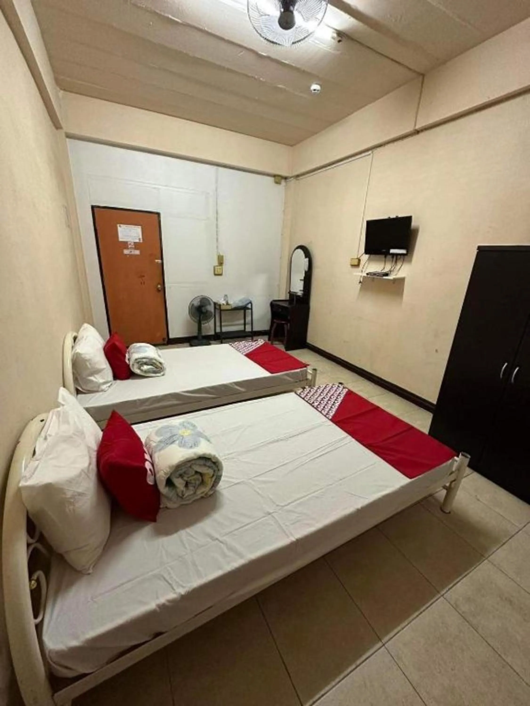 Photo of the whole room in Pha Mansion