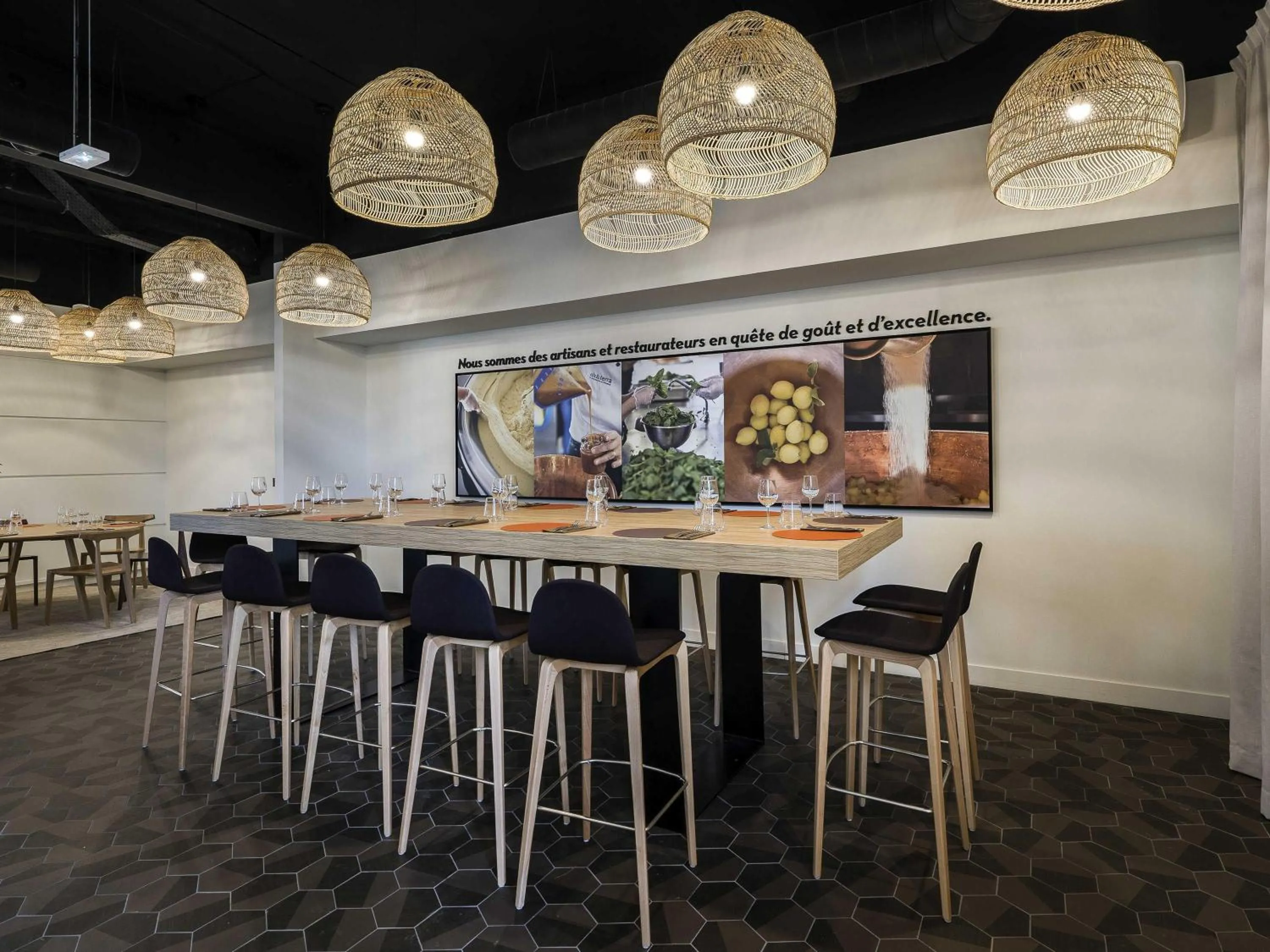 Restaurant/places to eat in Mercure Cannes Mandelieu