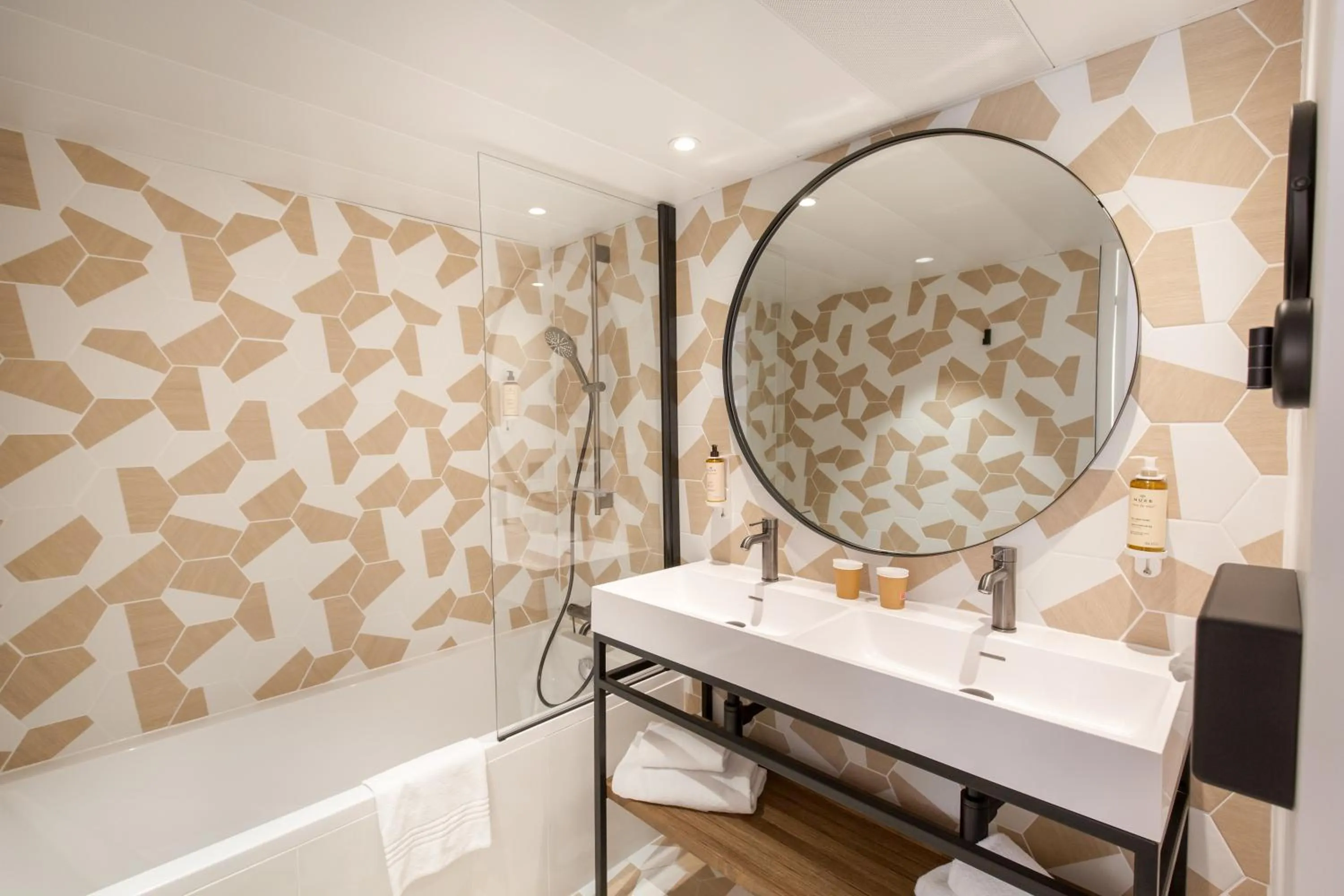 Bathroom in Mercure Cannes Mandelieu